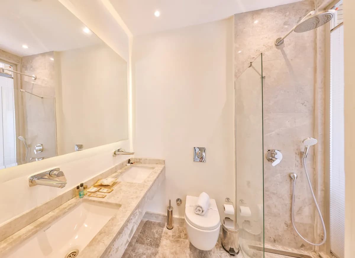 Hera Hotel - photo 4