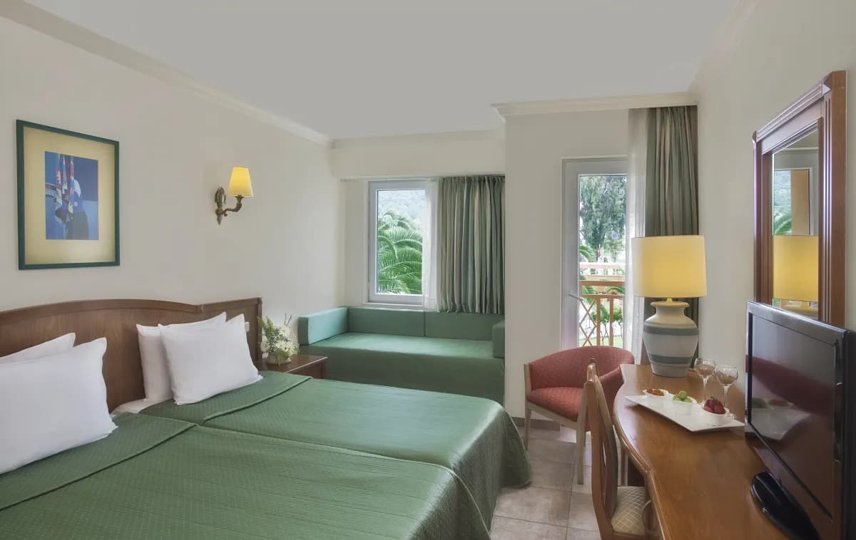 AKKA Hotels Claros - photo 2
