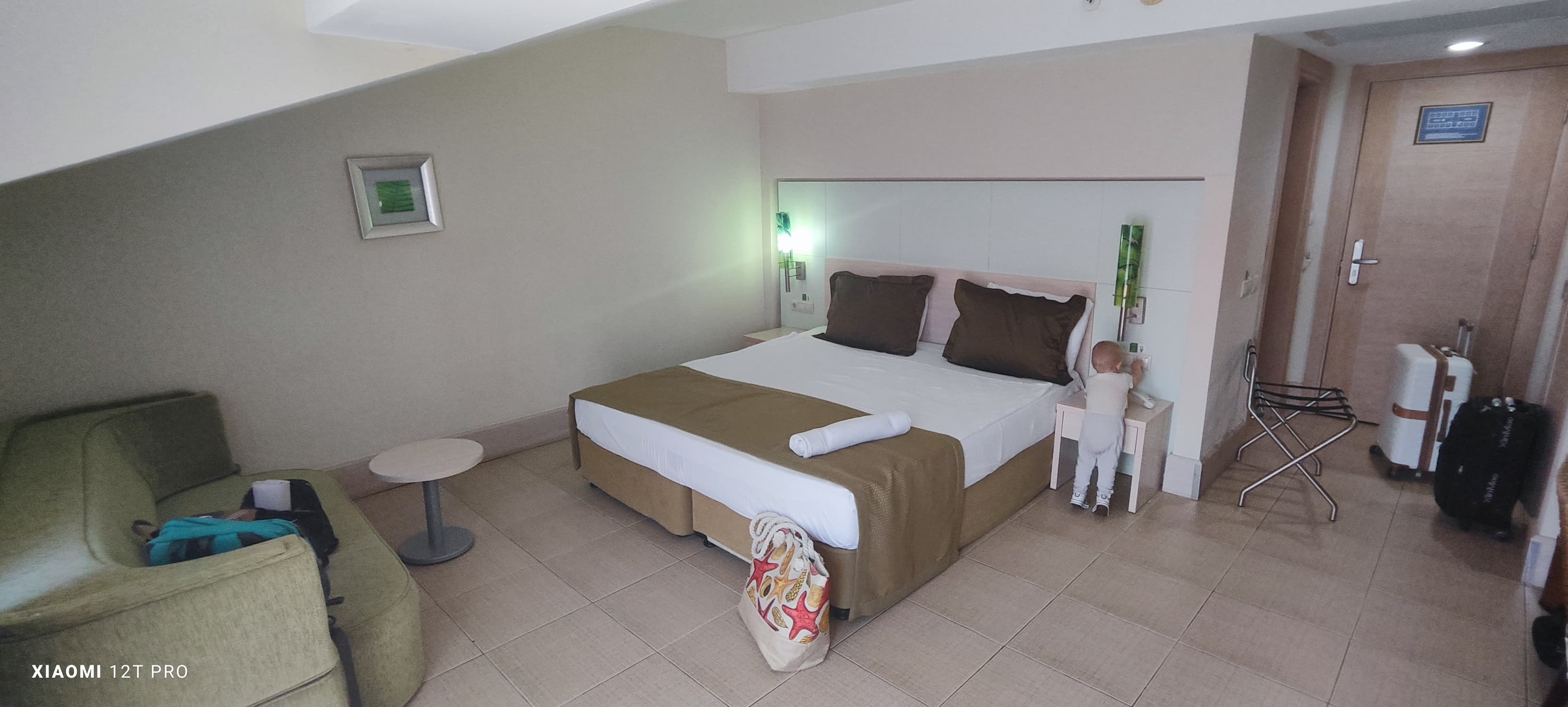Ambassador Hotel & Spa - photo 2