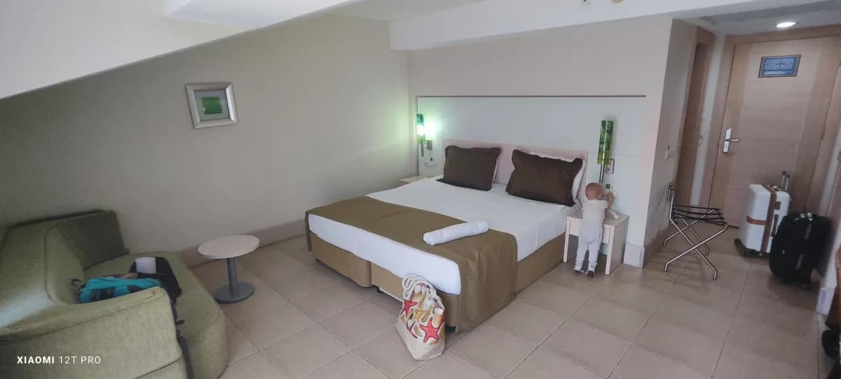 Ambassador Hotel & Spa - photo 2