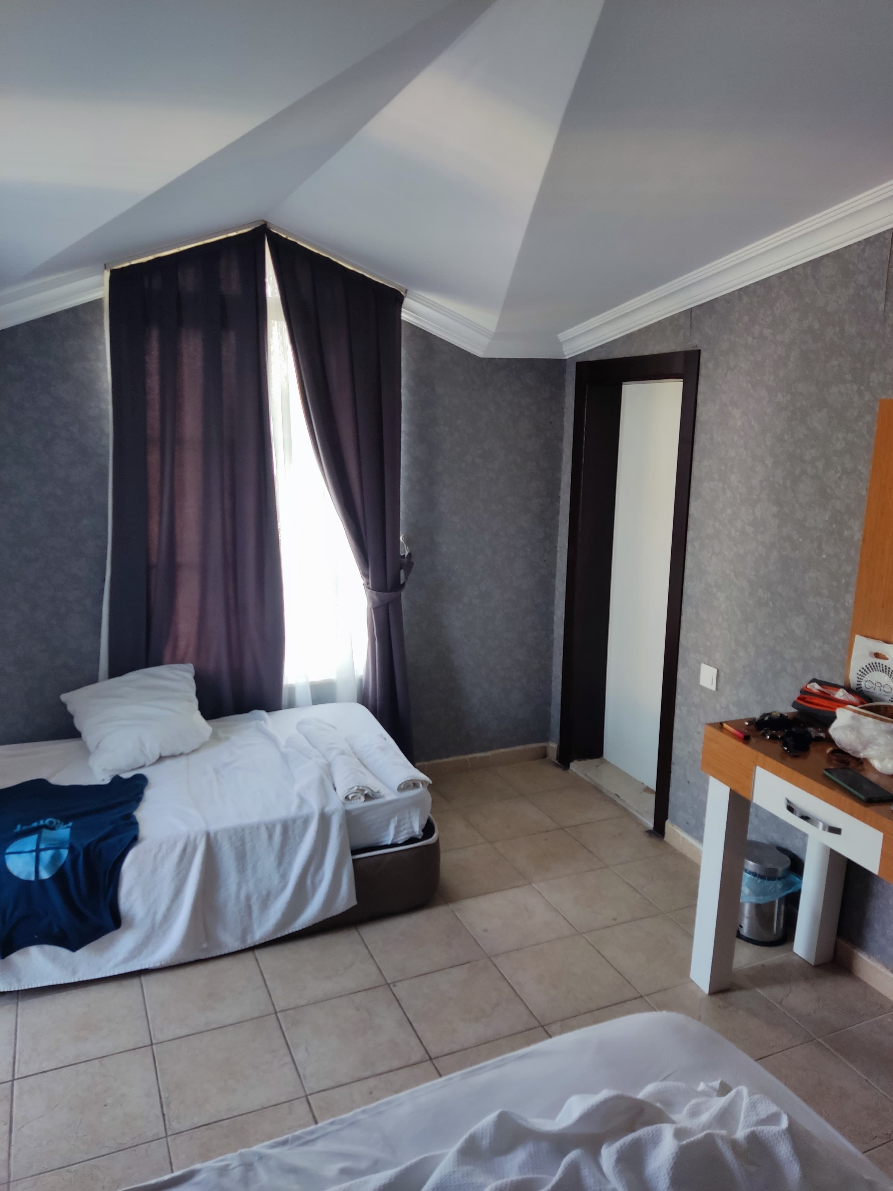 Anita Kemer Noch Hotel - photo 2