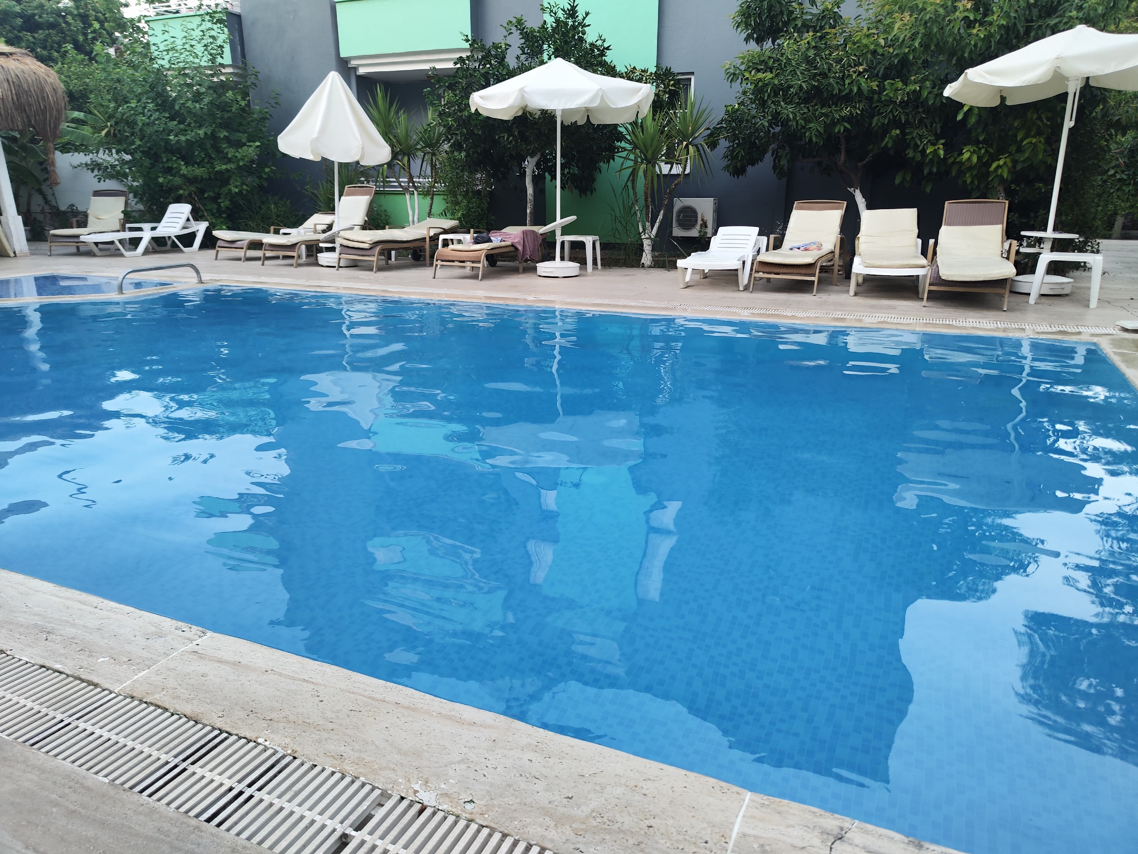 Anita Kemer Noch Hotel - photo 3