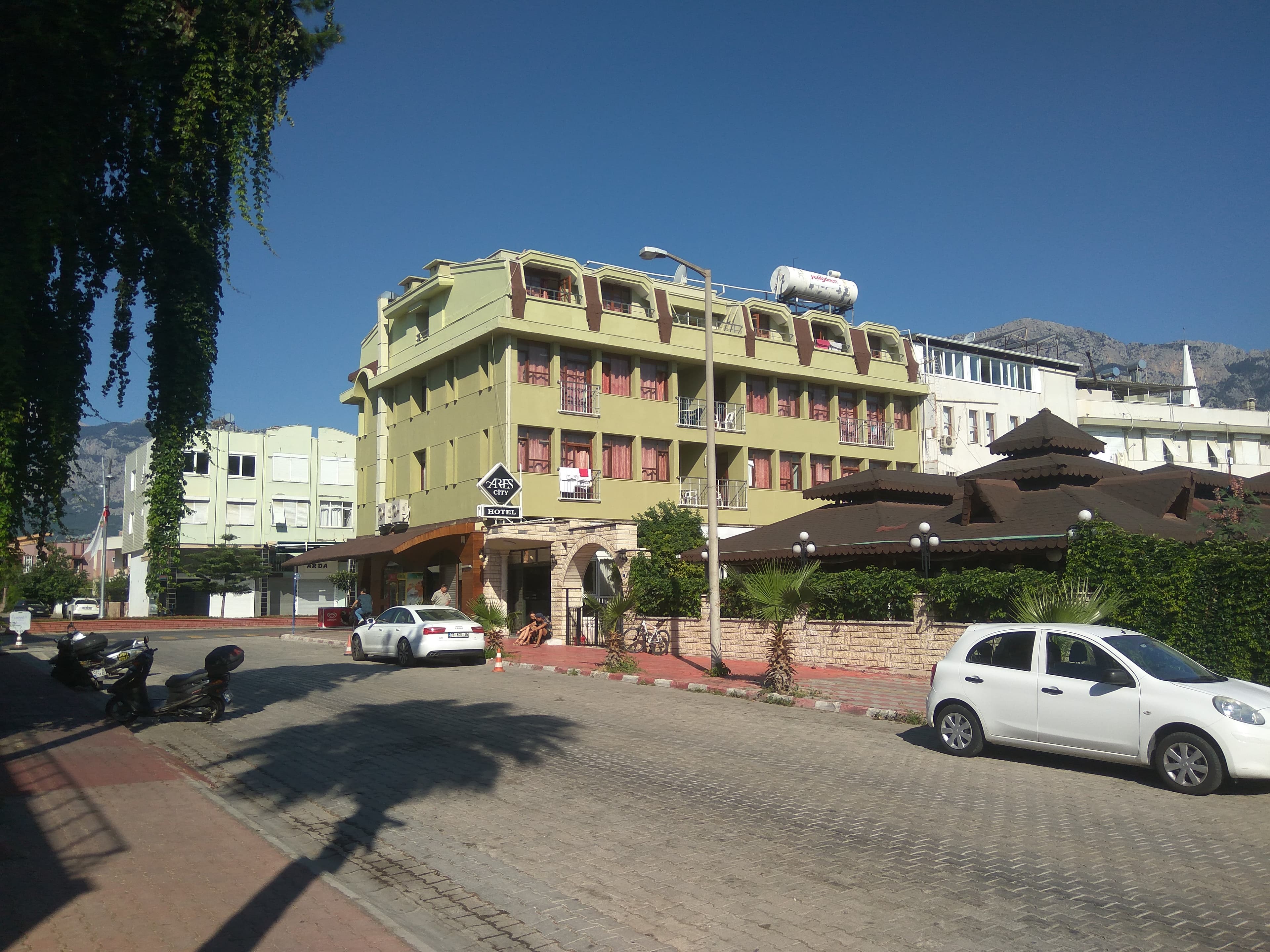 Kami Hotel - photo 7