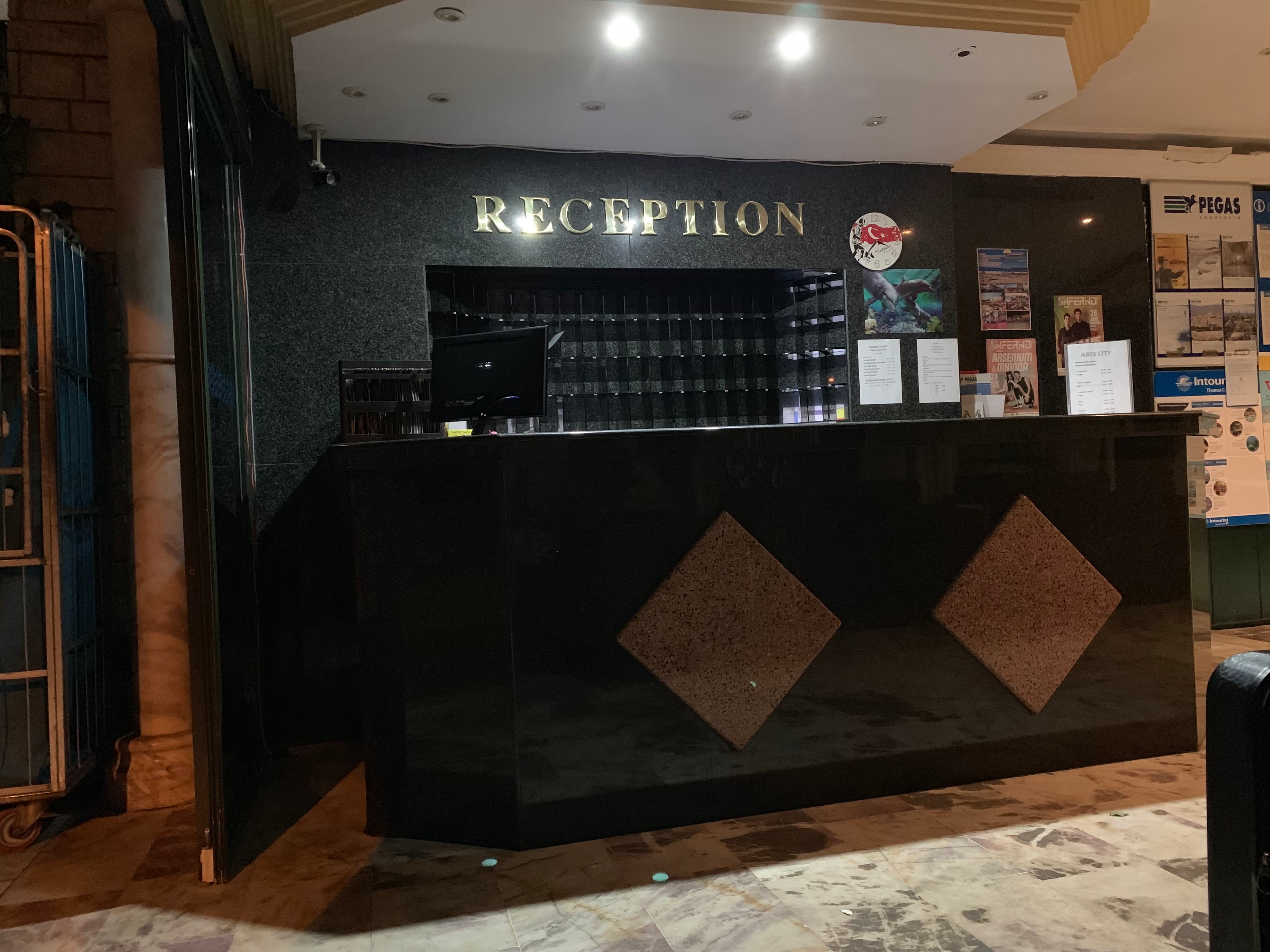 Kami Hotel - photo 10