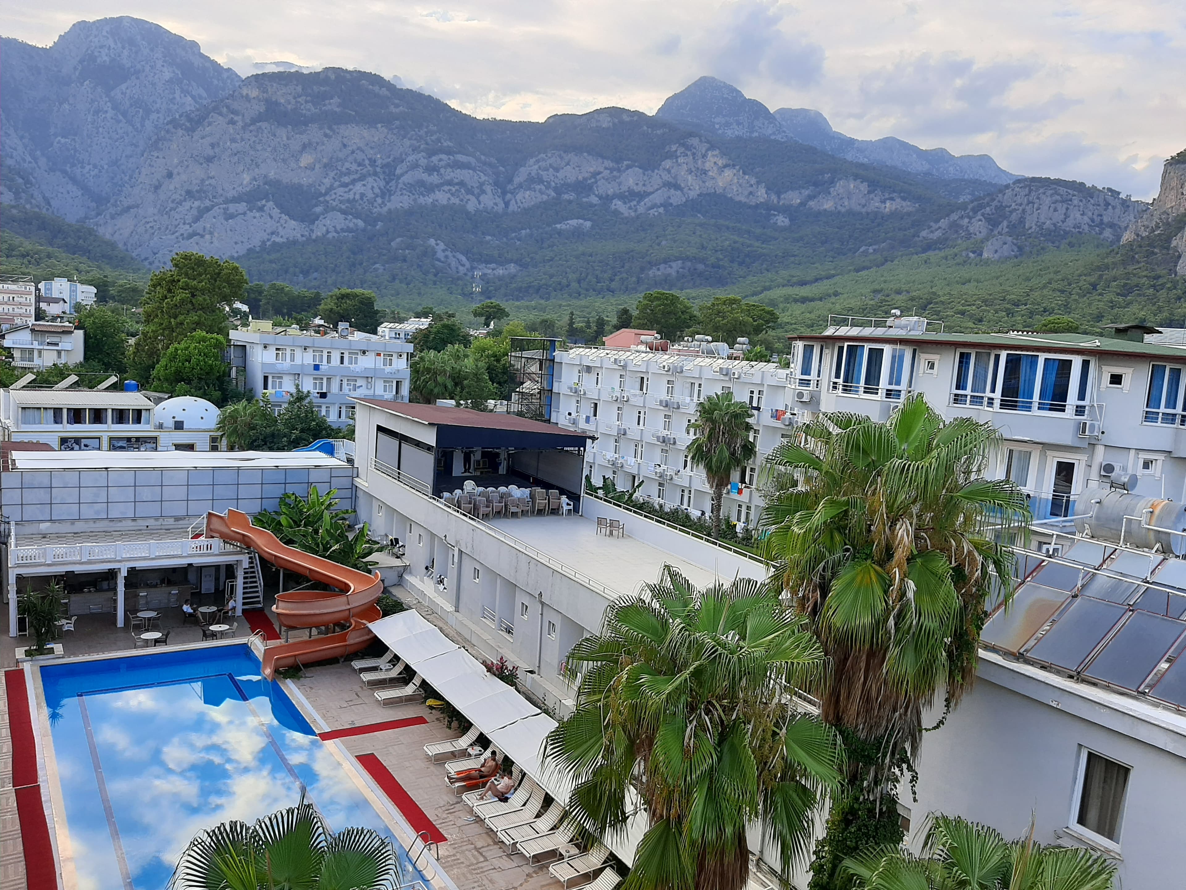 Ares Endam Hotel
