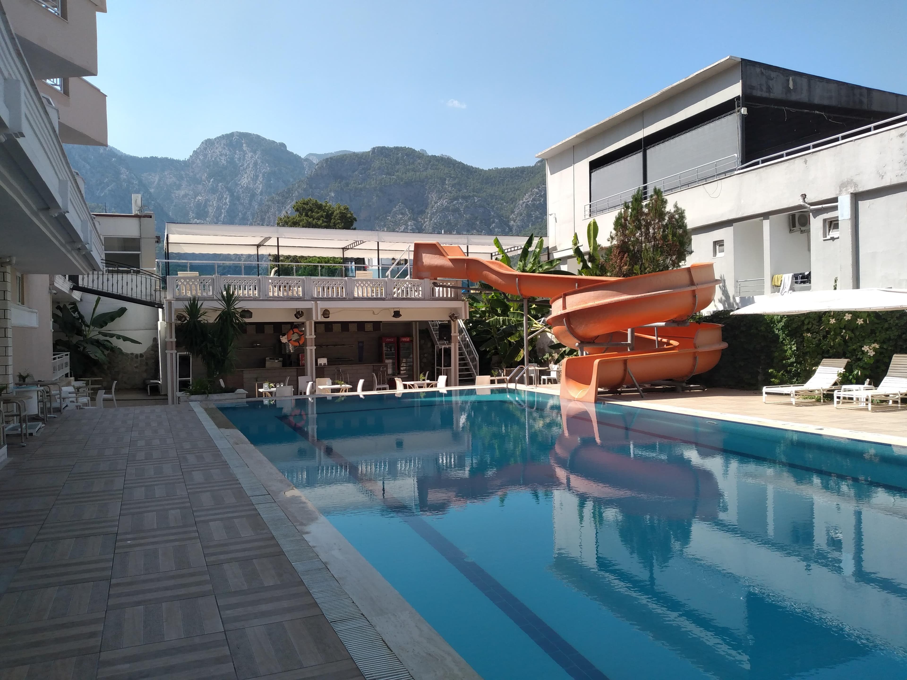 Ares Endam Hotel - photo 4