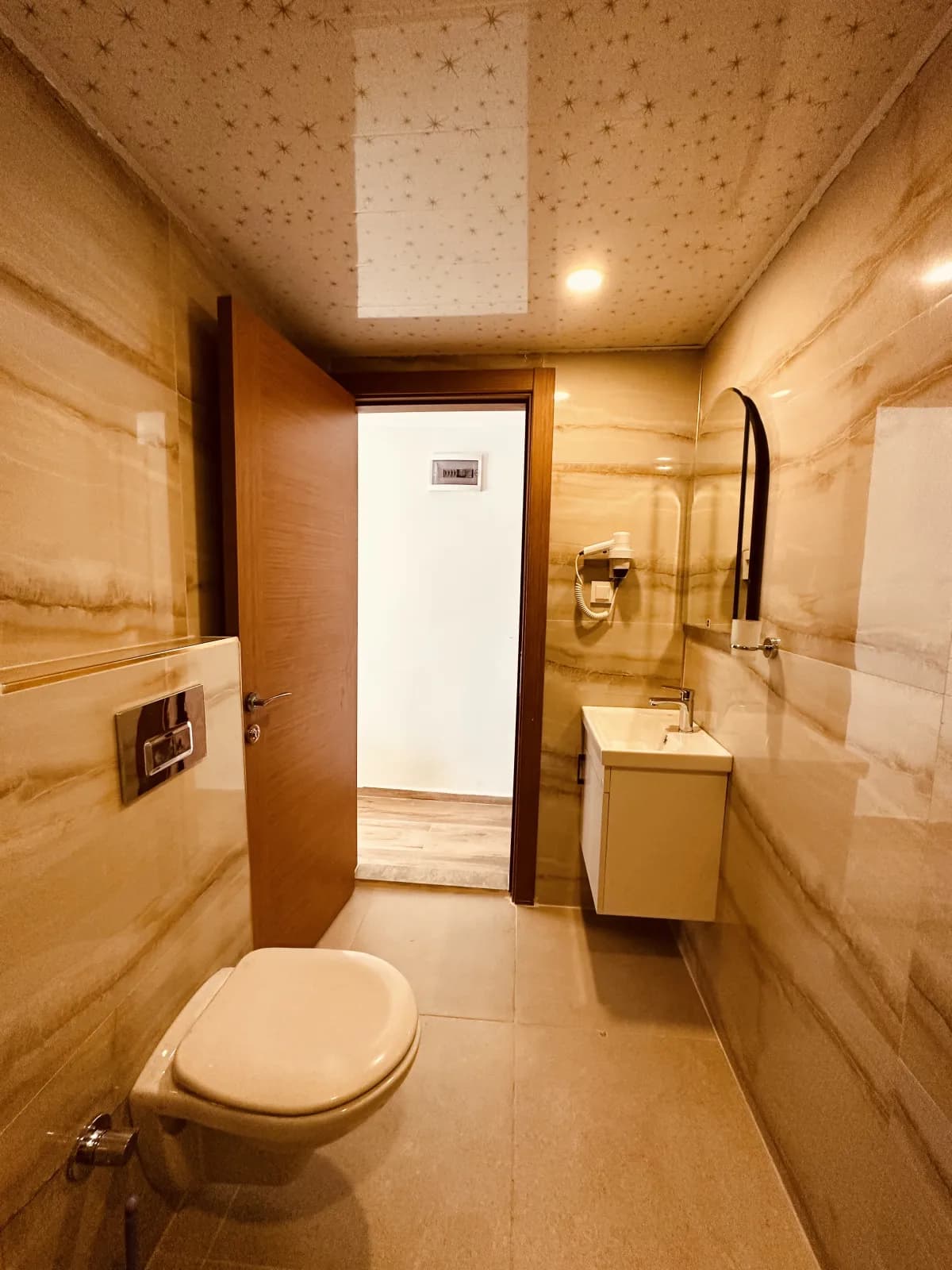 Britannia Hotel - photo 4