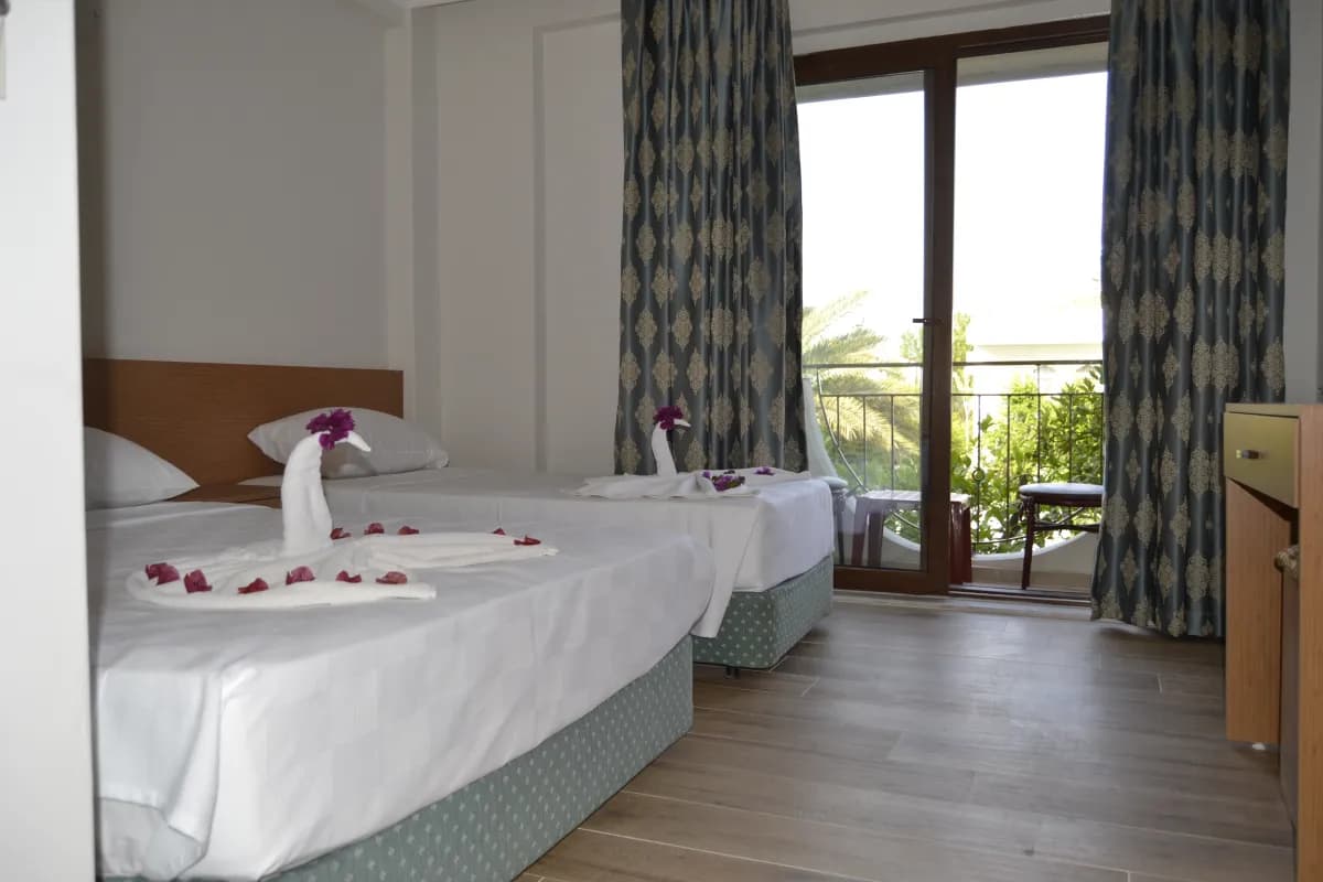 Britannia Hotel - photo 9