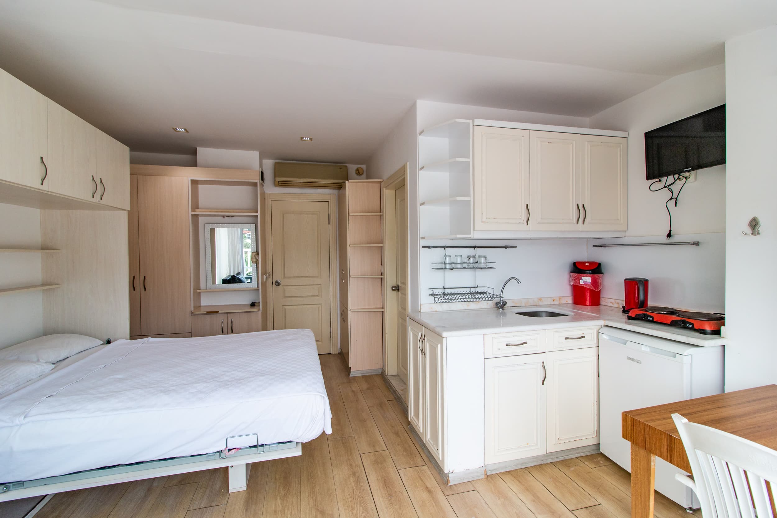 Castello Hotel & Aparts - photo 2