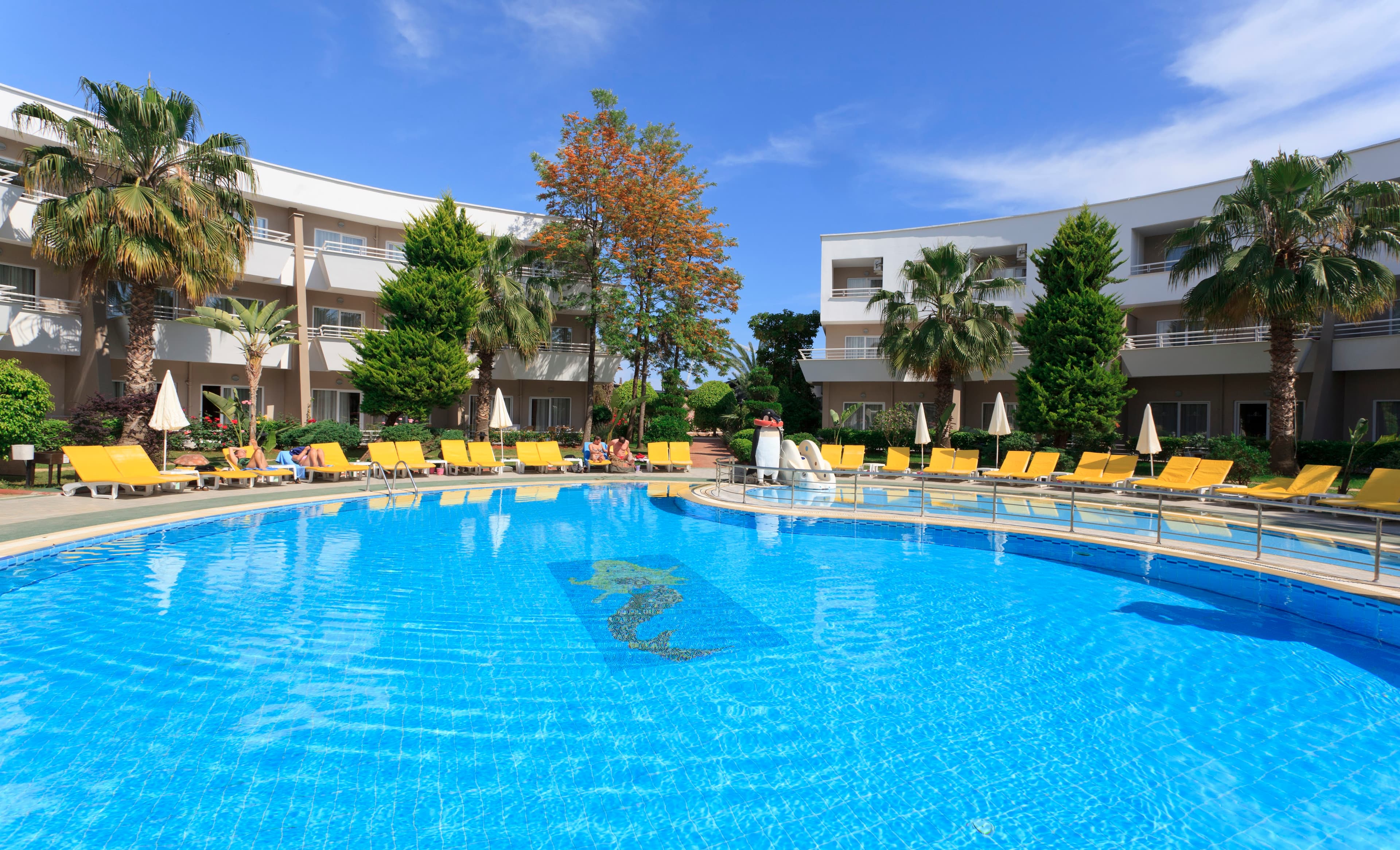 Club Mermaid Village - photo 5