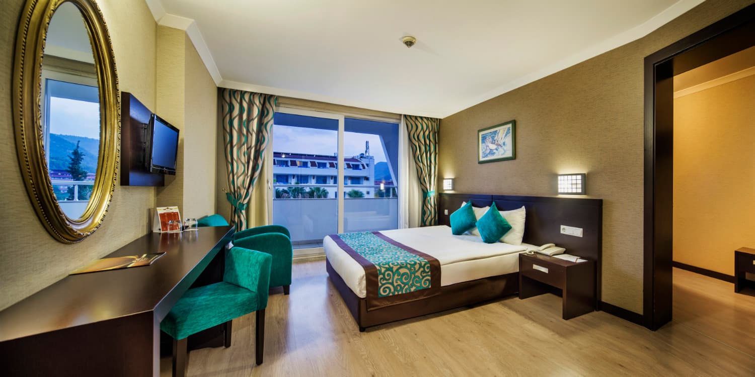 Catamaran Quality Times Hotel - photo 2