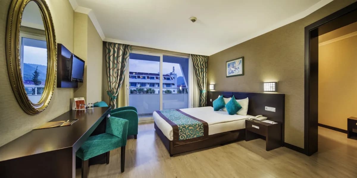 Catamaran Quality Times Hotel - photo 2