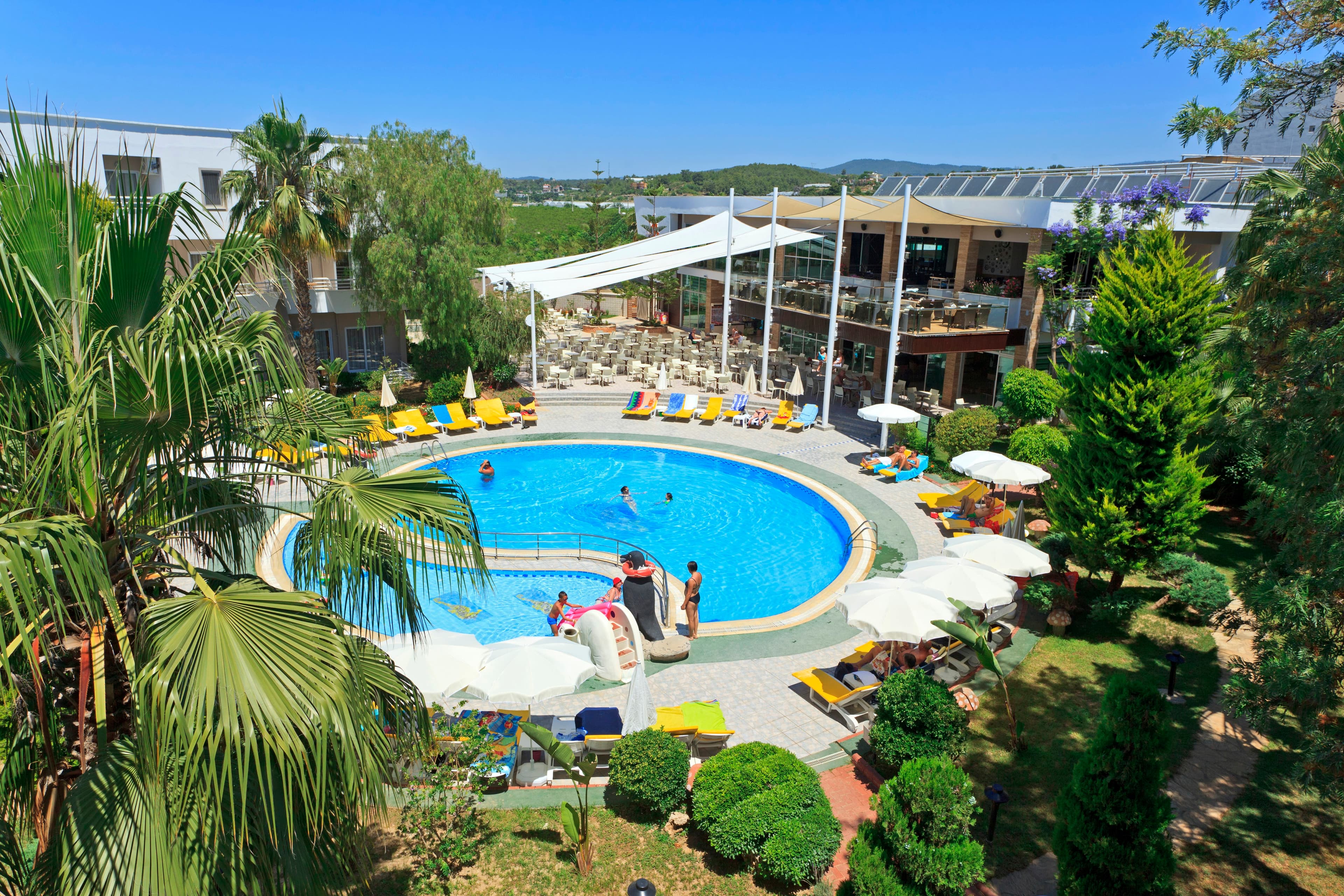 Club Mermaid Village - photo 7