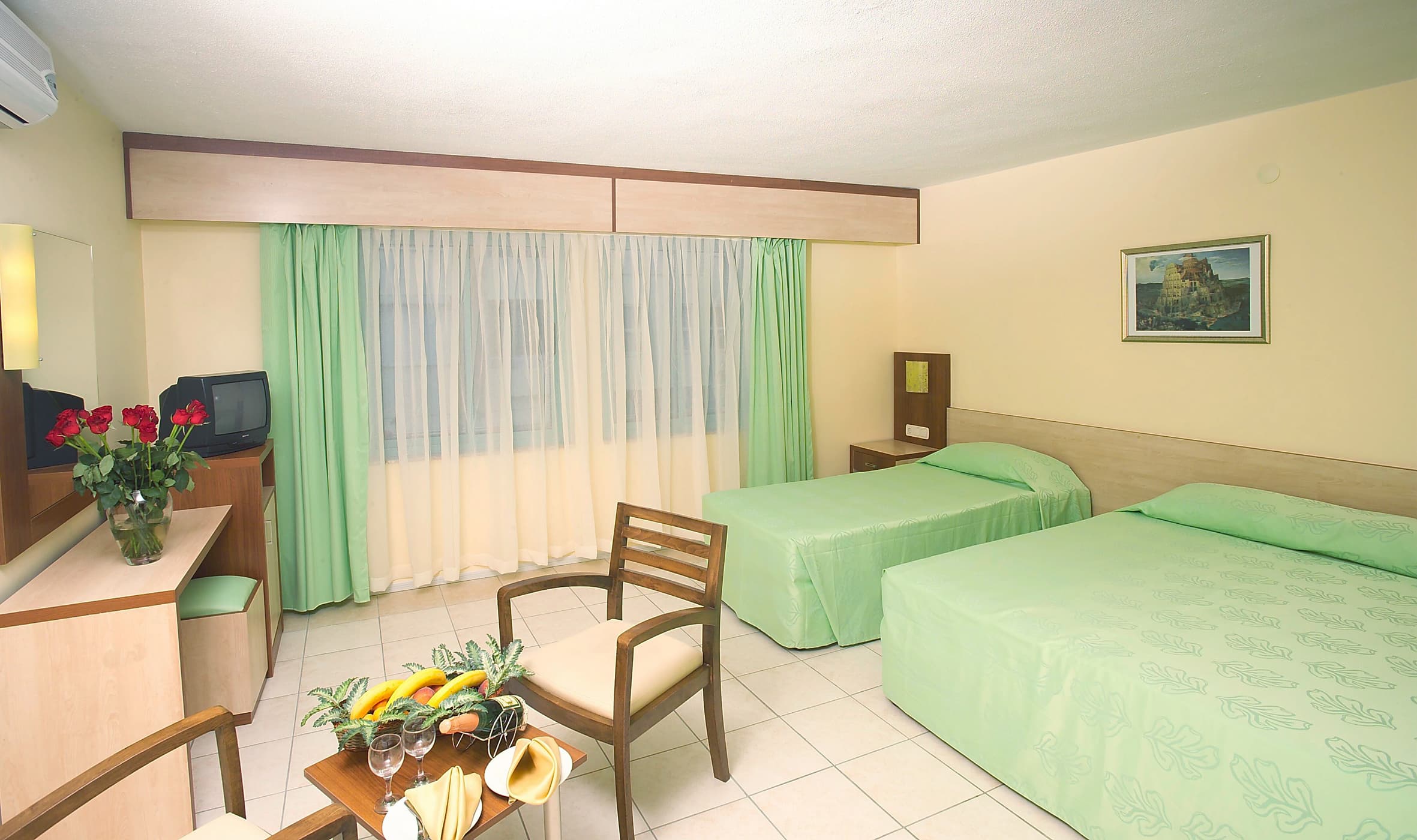 CITY HOTEL AMBASSADOR - photo 4