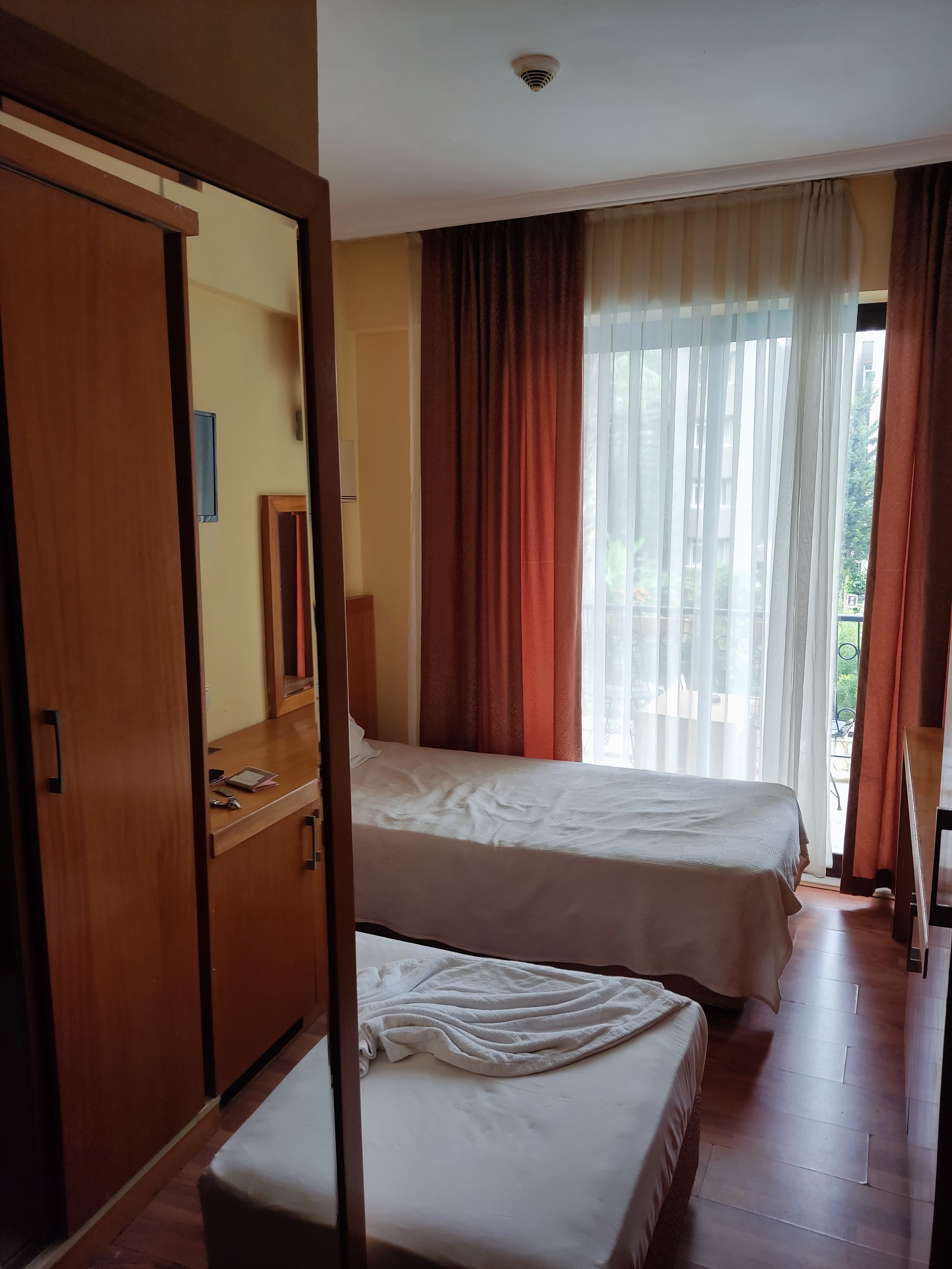 Heracles Club Hotel - photo 2