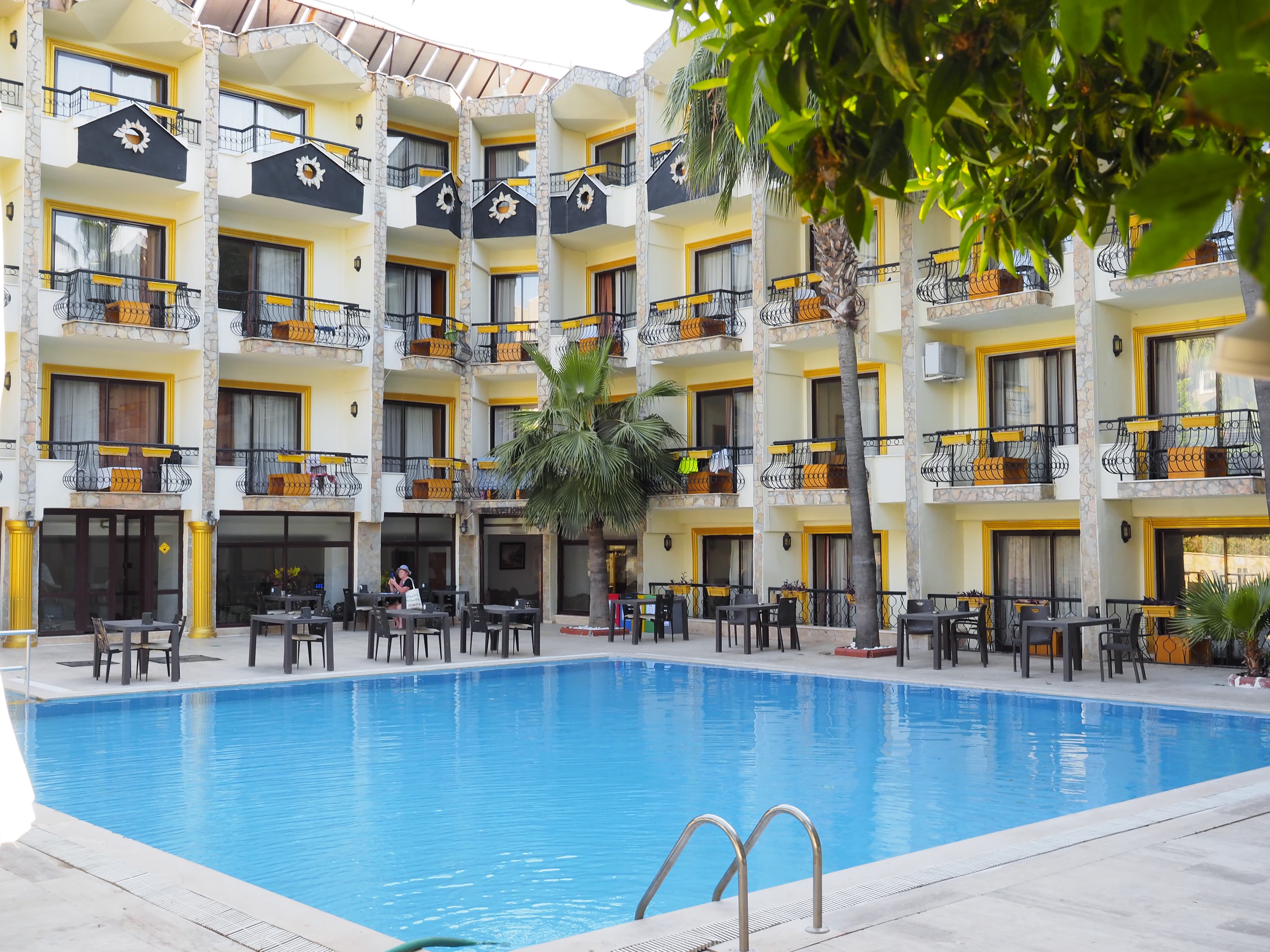 Heracles Club Hotel - photo 6