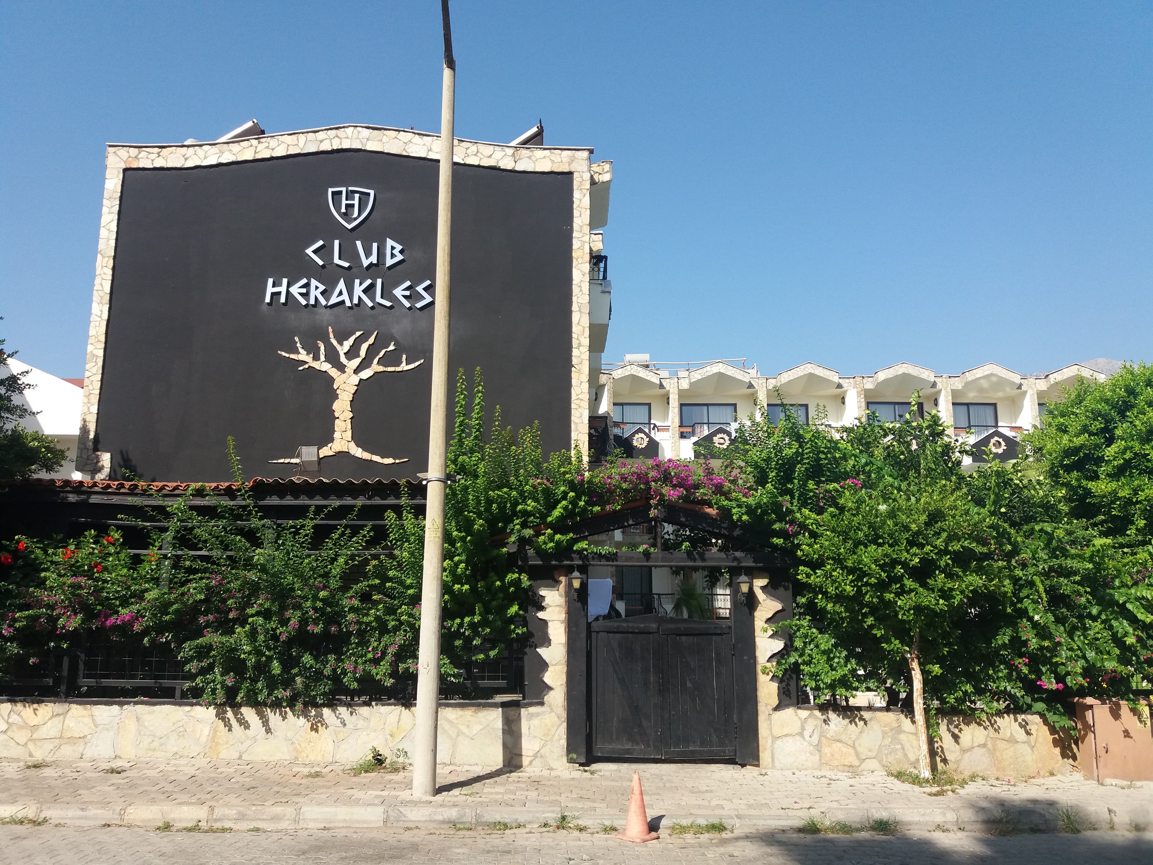 Heracles Club Hotel - photo 10