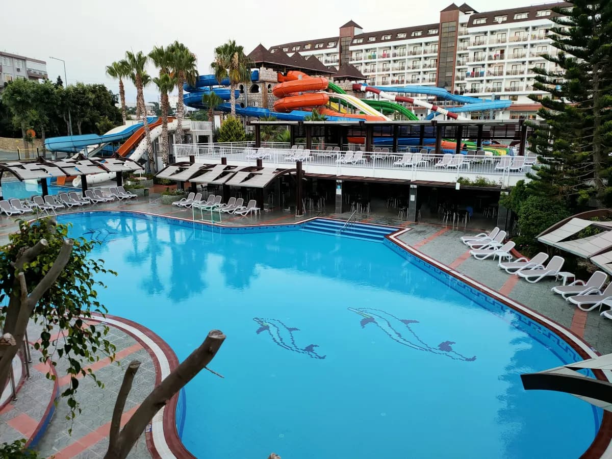 Club Mermaid Village - photo 10