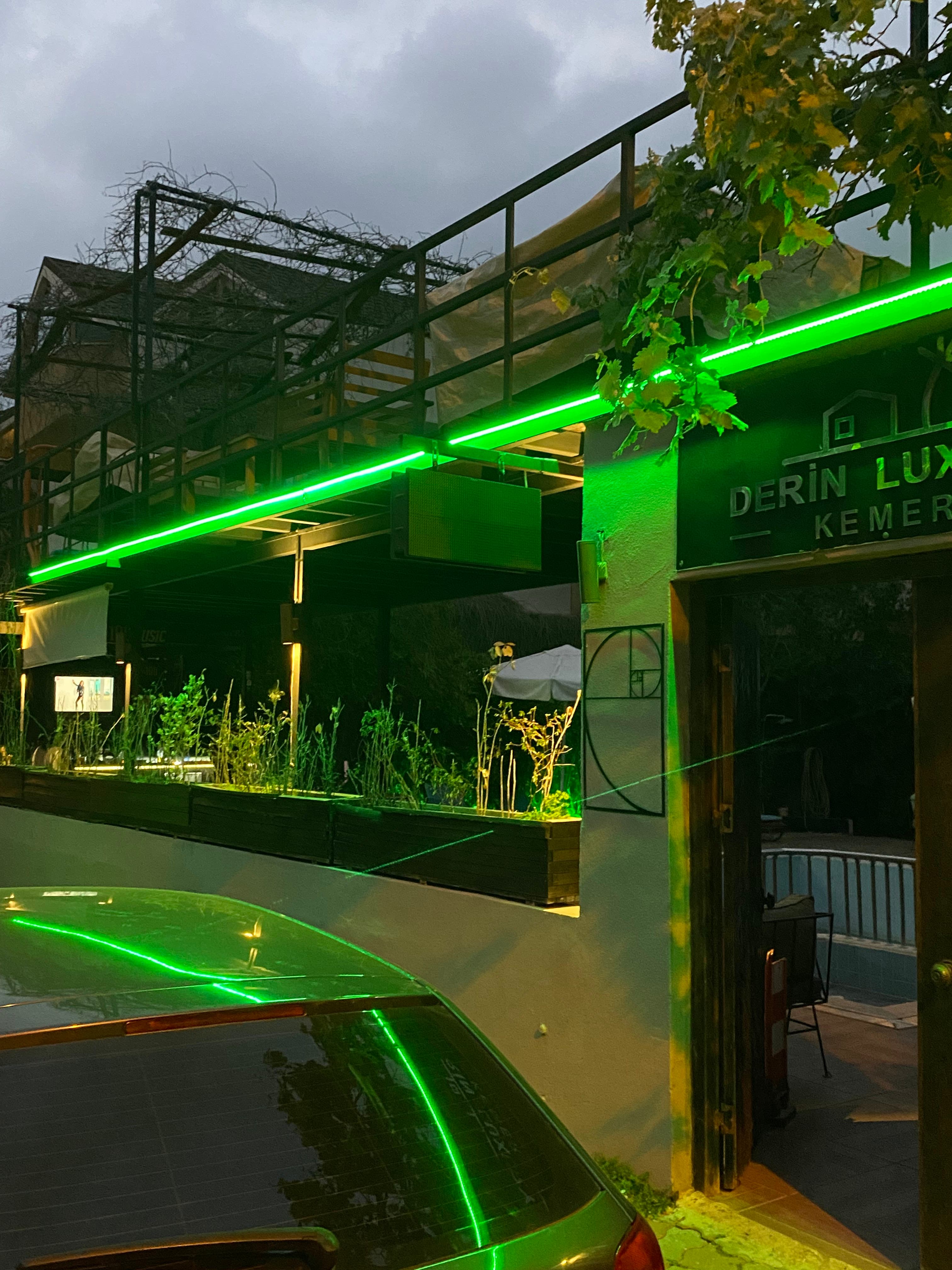 Derin Luxury Hotel - photo 8