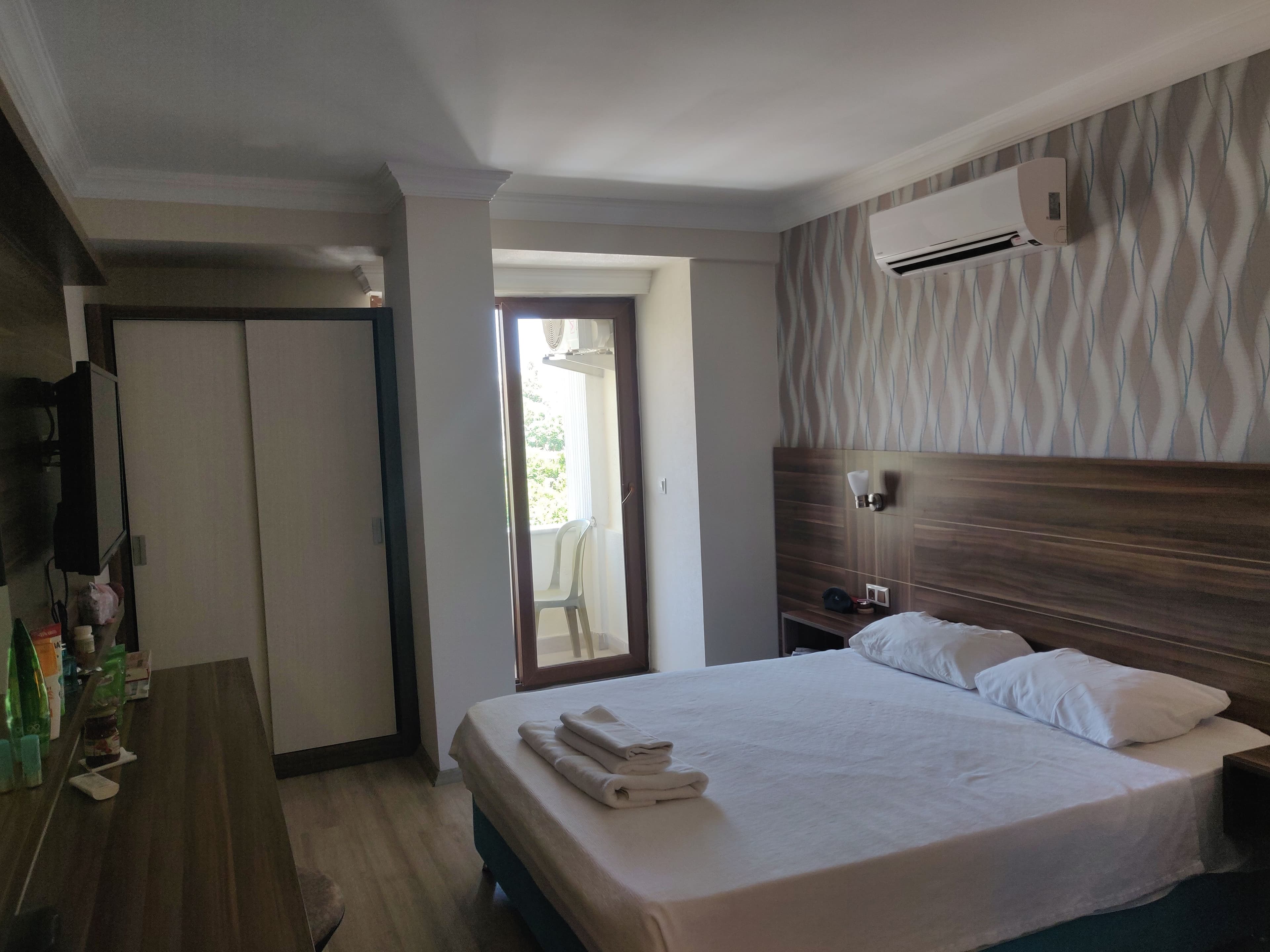 Emily Rose Hotel - photo 2