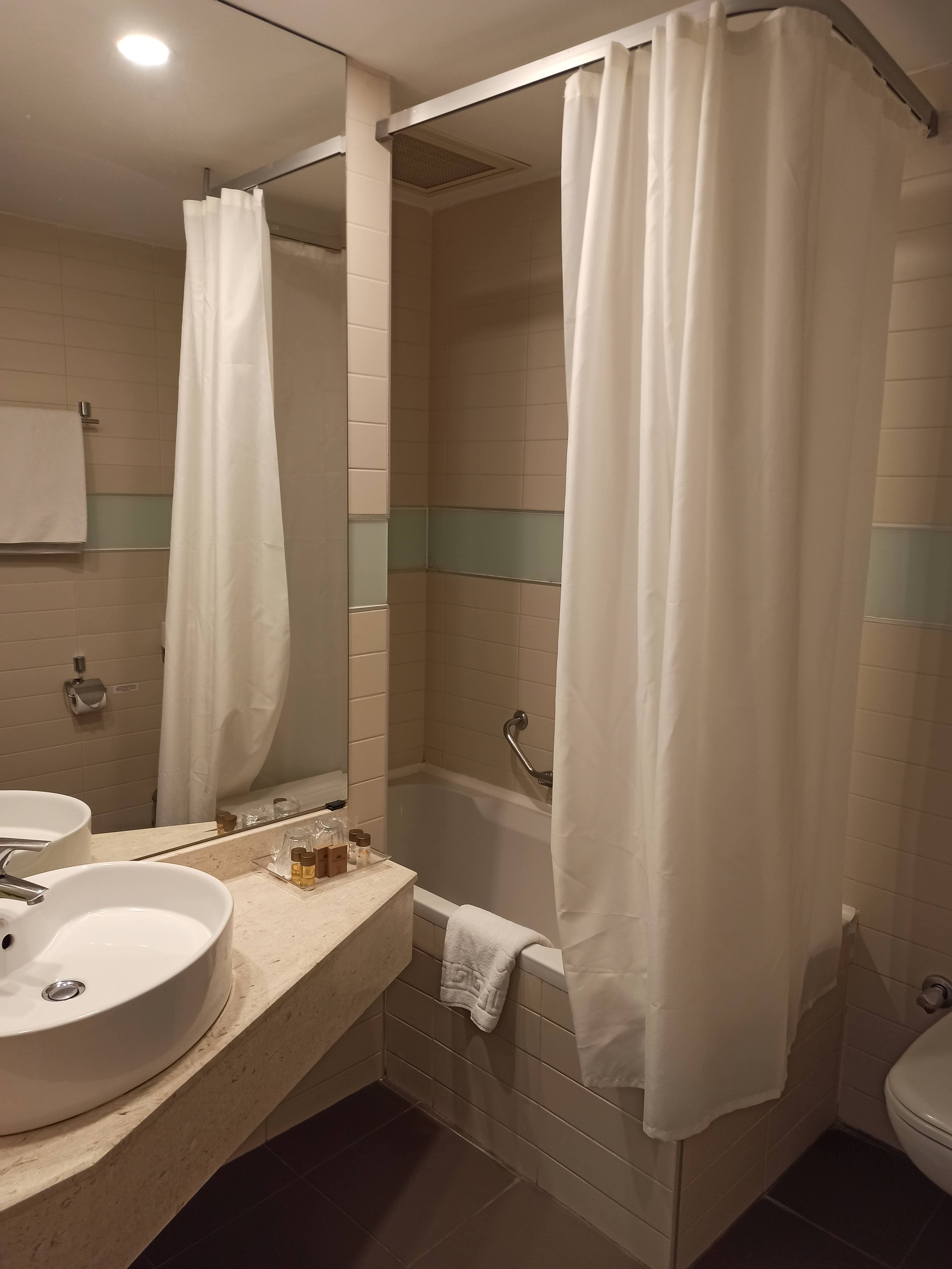 Golden Lotus Hotel - photo 4