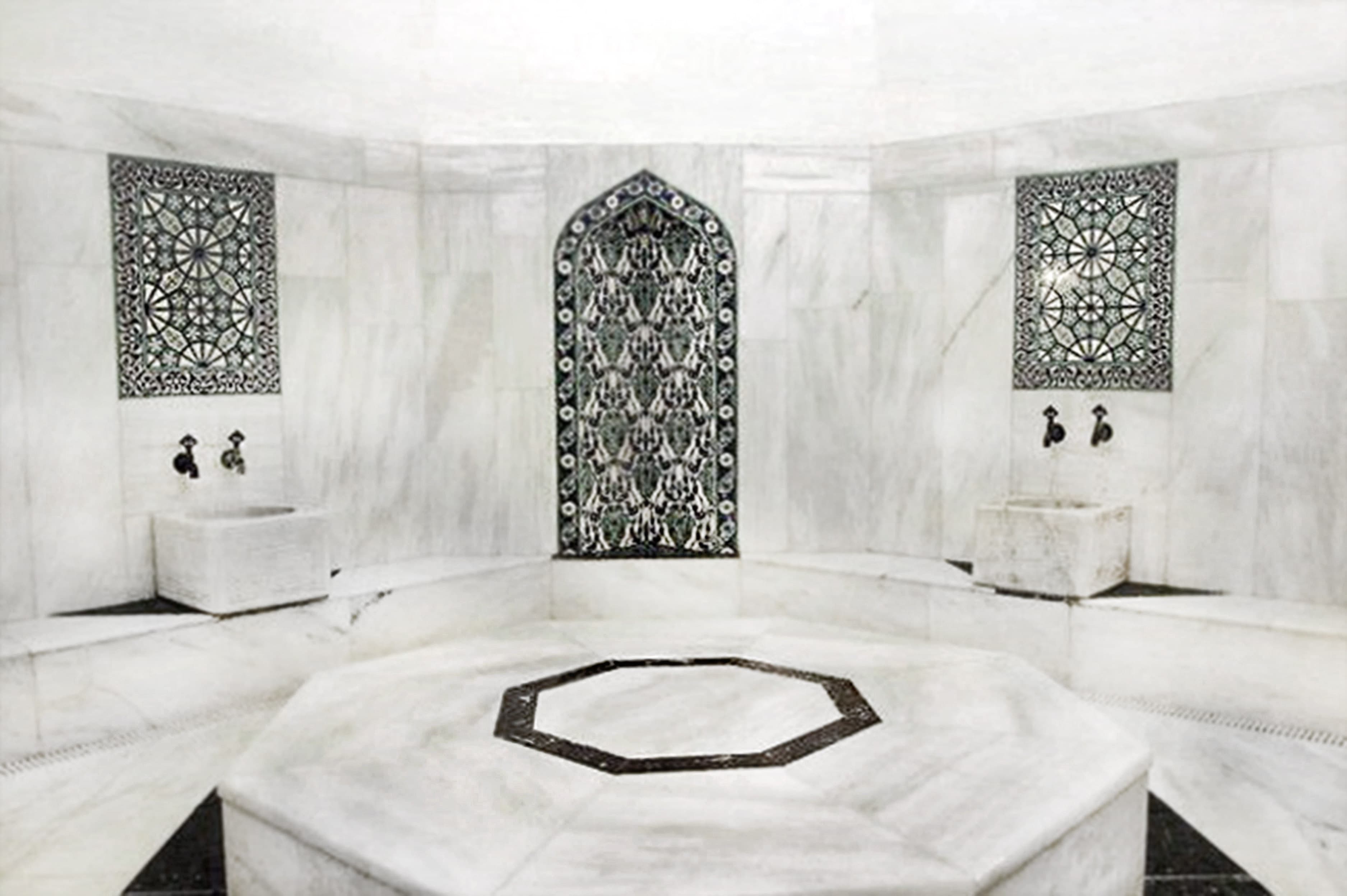 Golden Lotus Hotel - photo 7