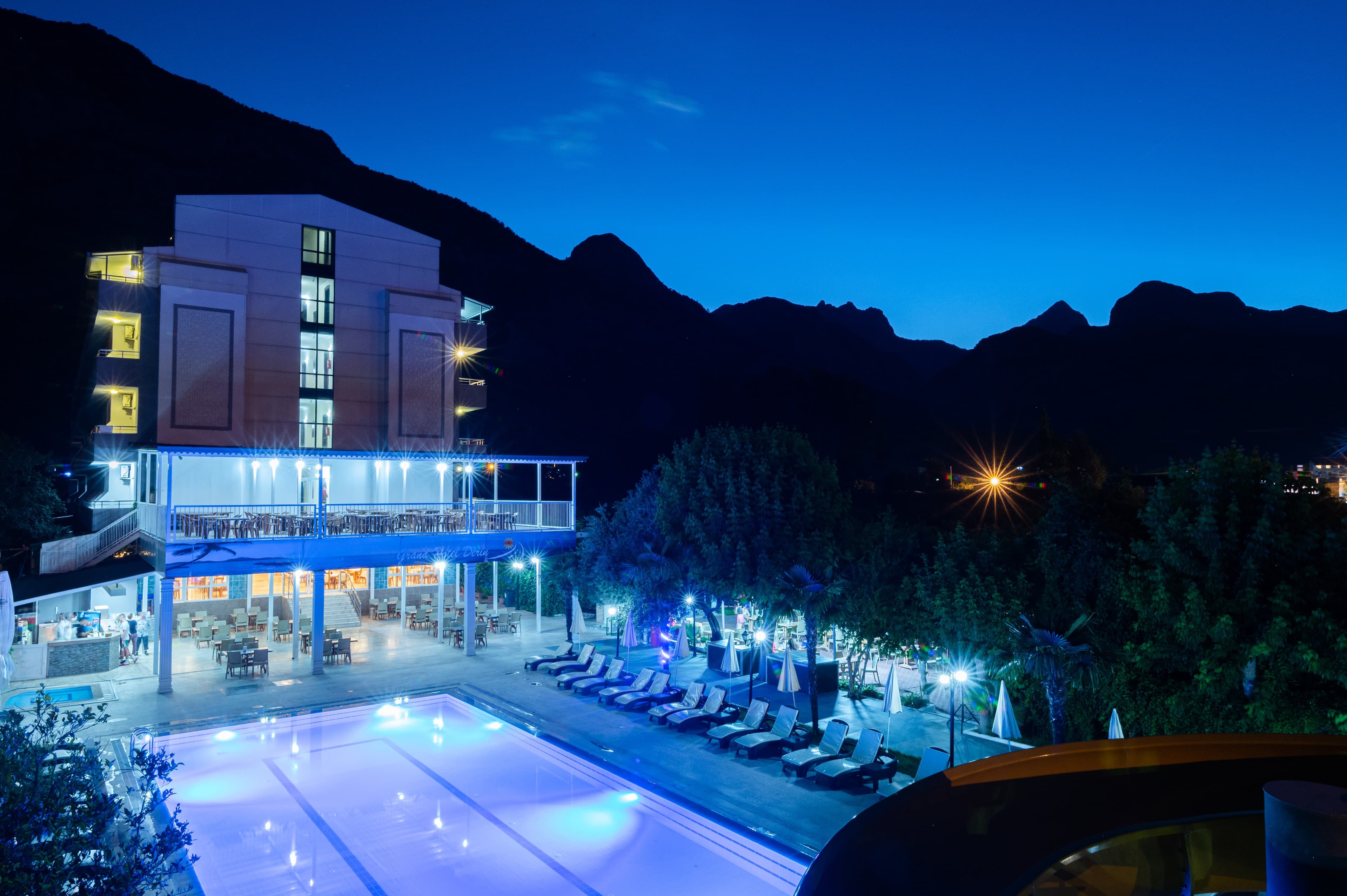 Grand Hotel Derin - photo 4