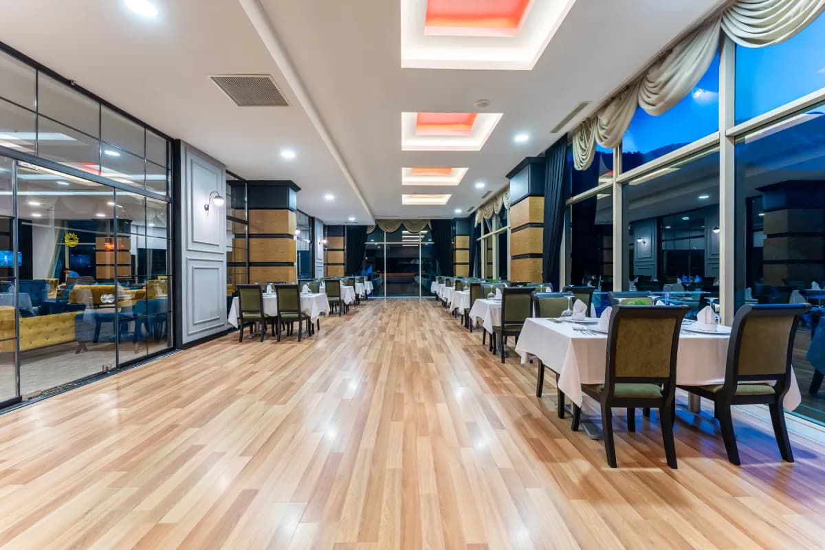 Grand Ring Hotel - photo 5