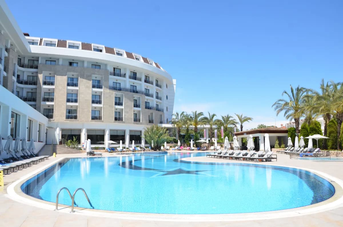 Imperial Sunland Resort & Spa