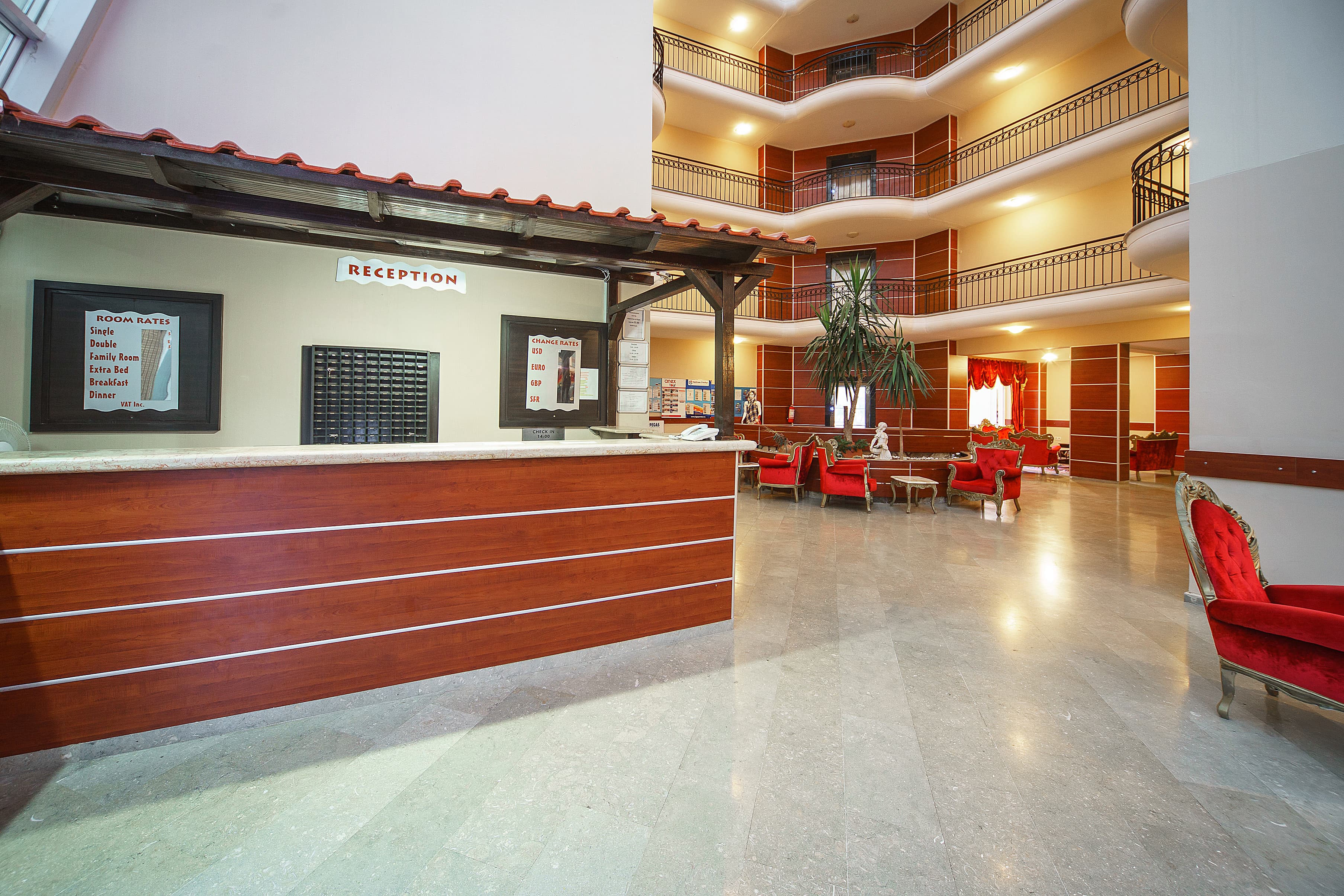 Larissa Inn Hotel - photo 6