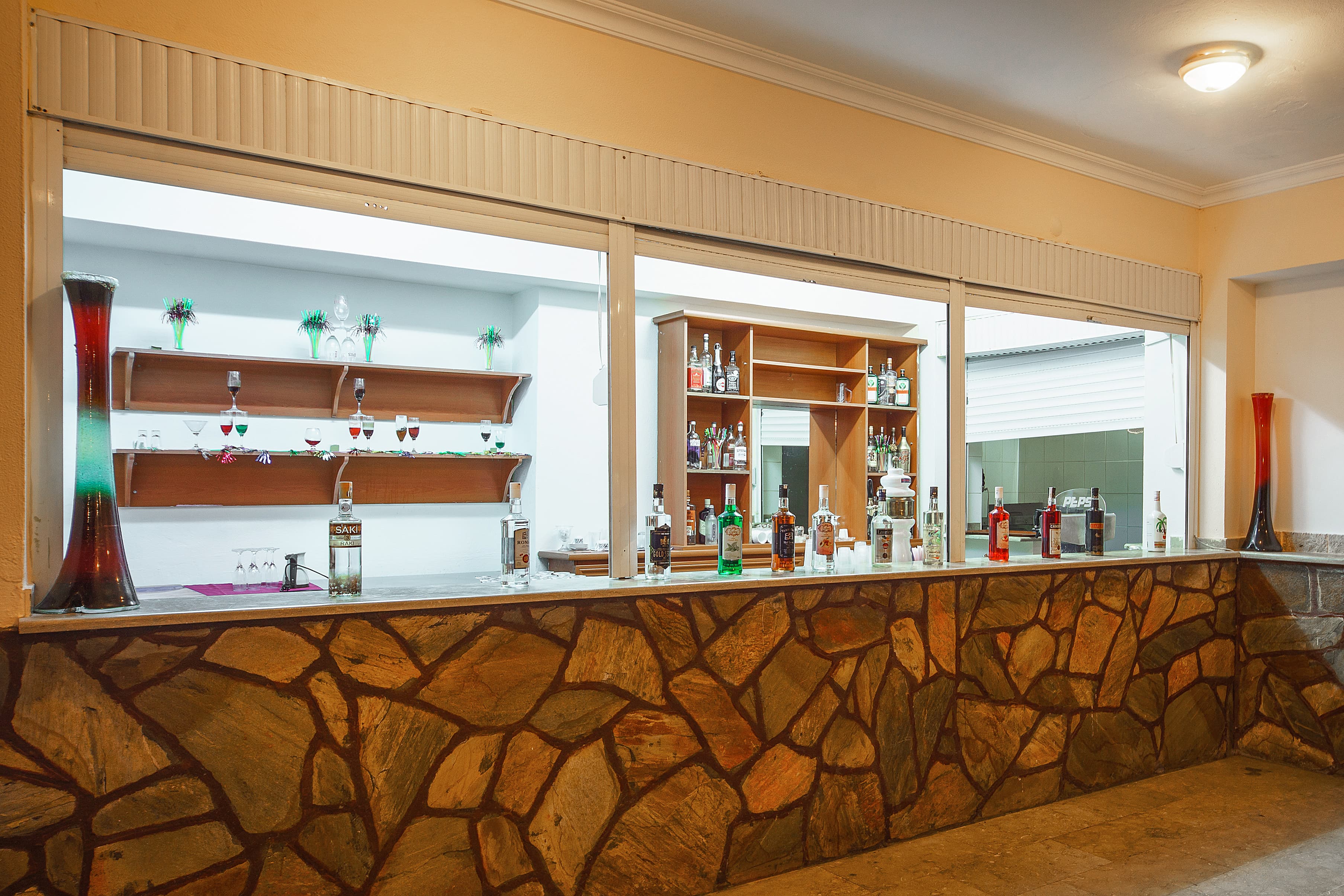 Larissa Inn Hotel - photo 7