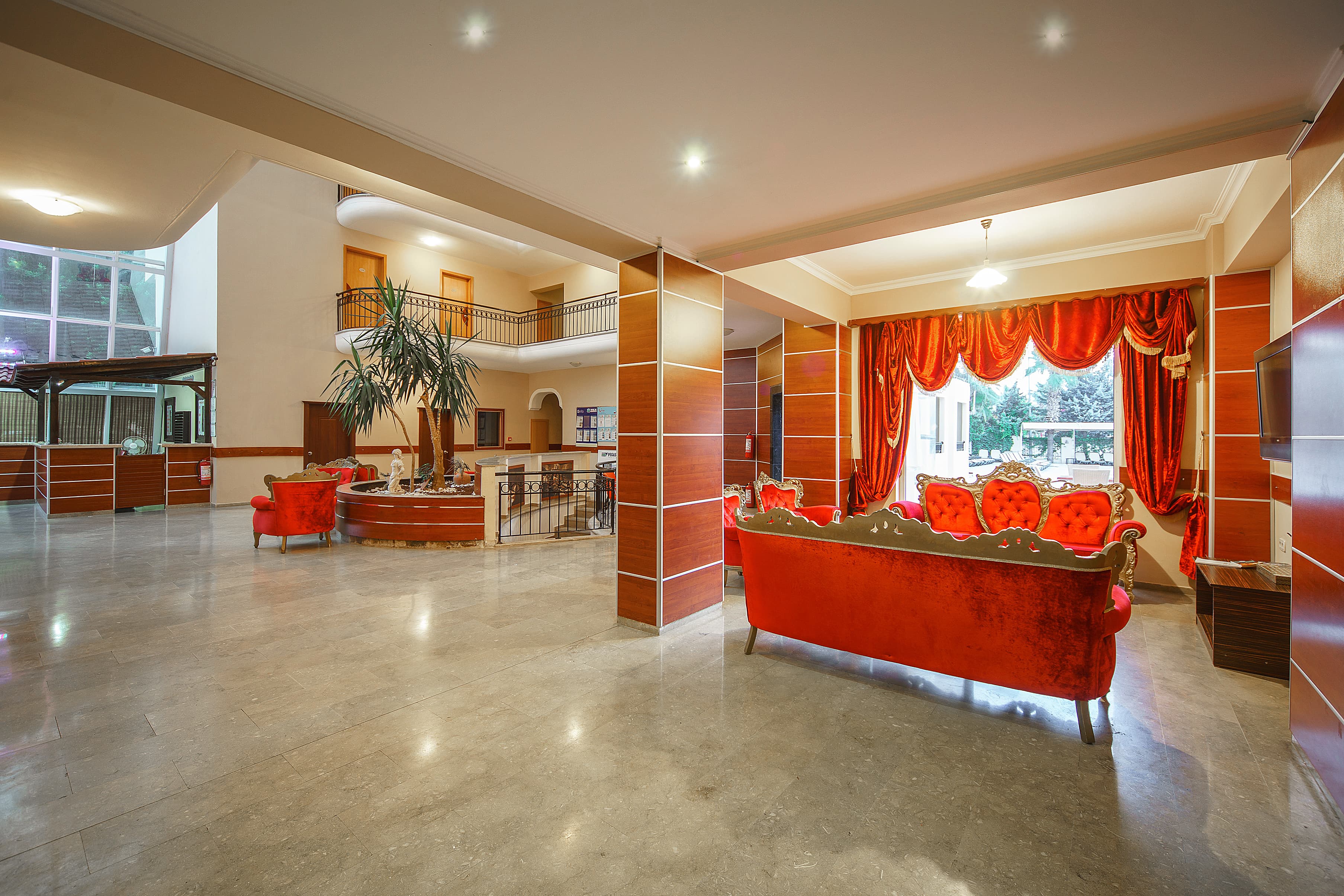 Larissa Inn Hotel - photo 9