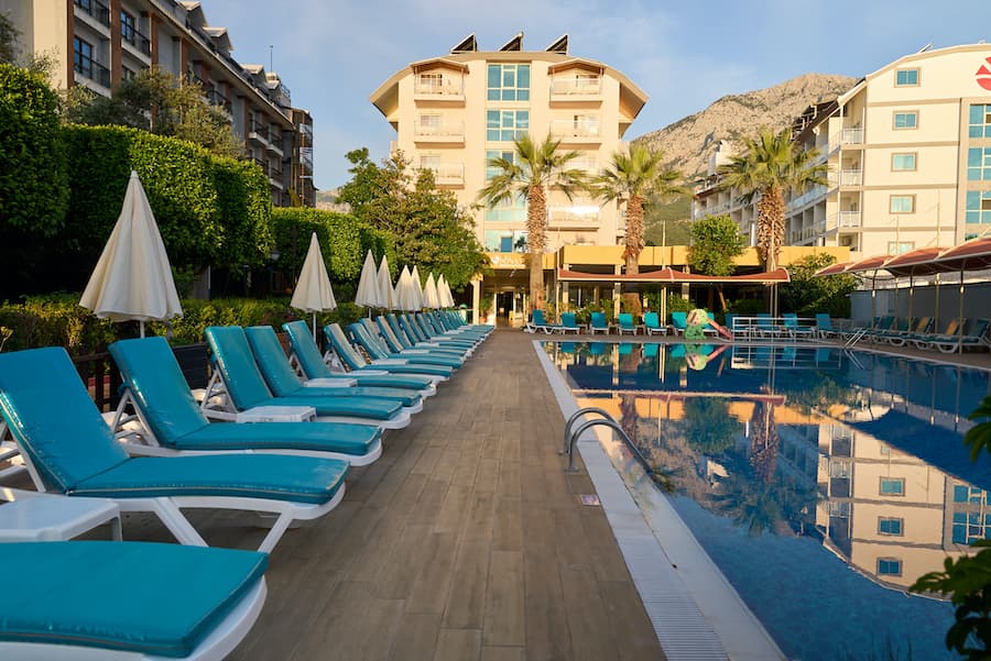 Lims Bona Dea Beach Hotel - photo 8