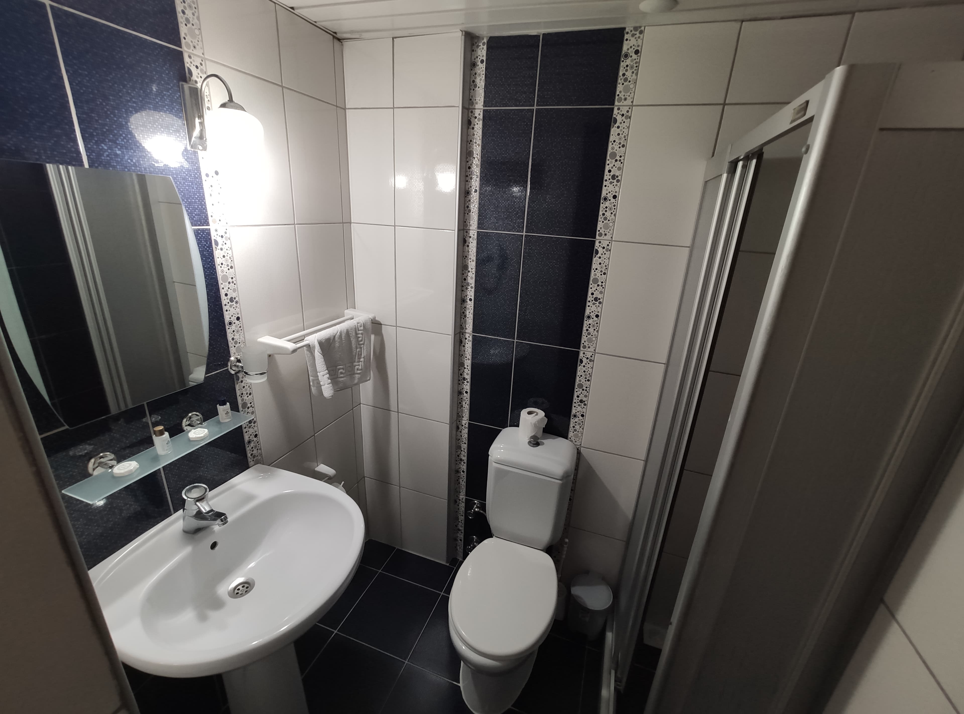 Diamore Hotel - photo 5