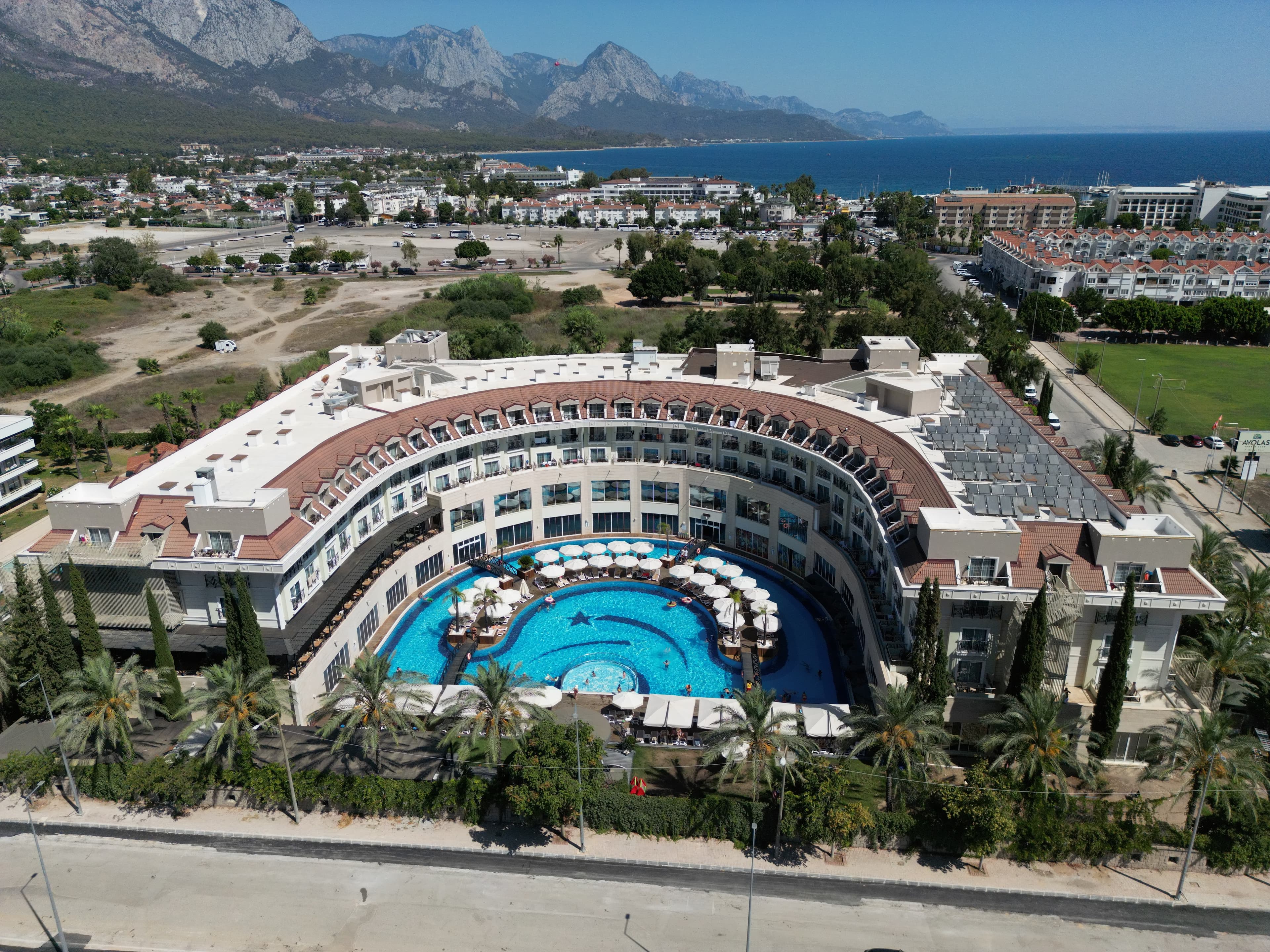 Meder Resort Hotel