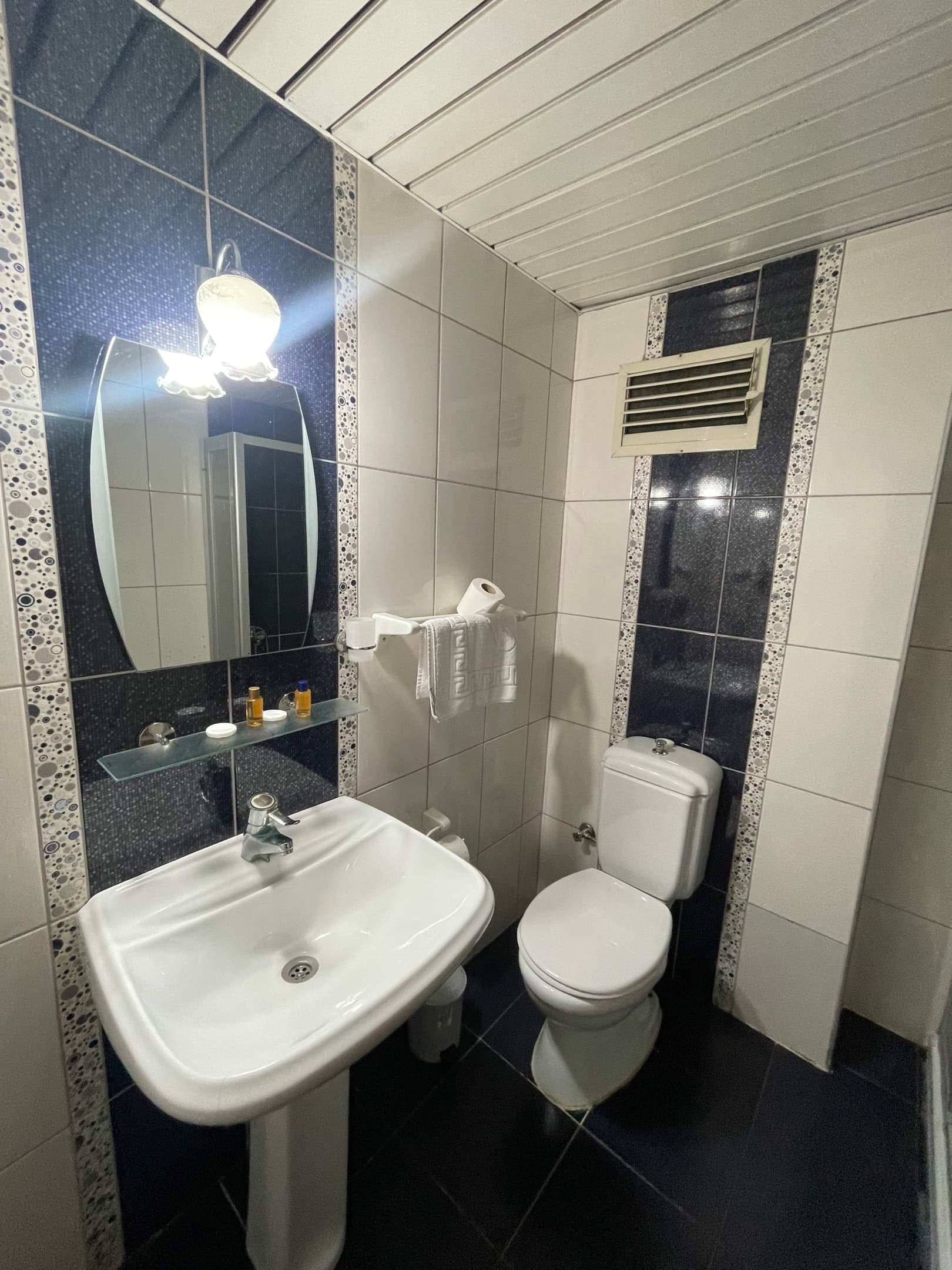 Diamore Hotel - photo 10