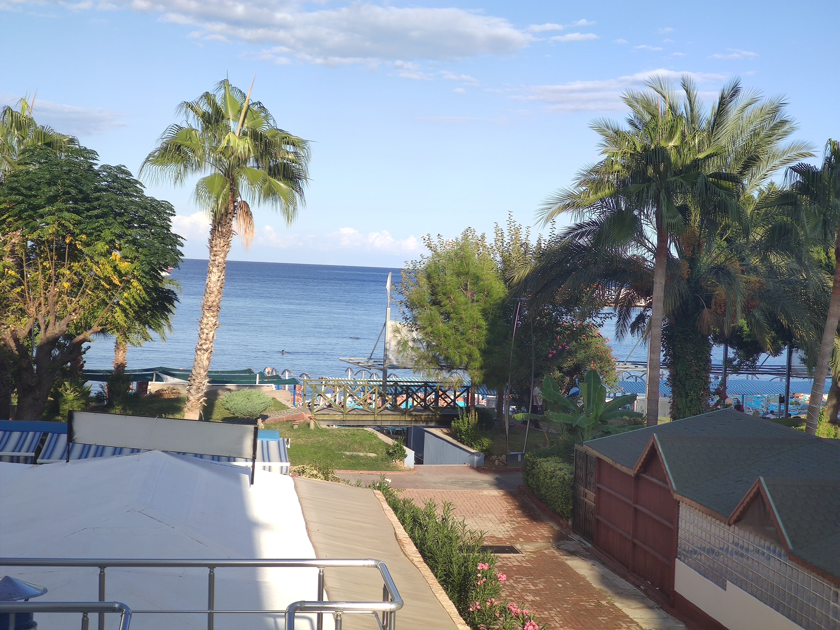Miranda Moral Beach Hotel - photo 4