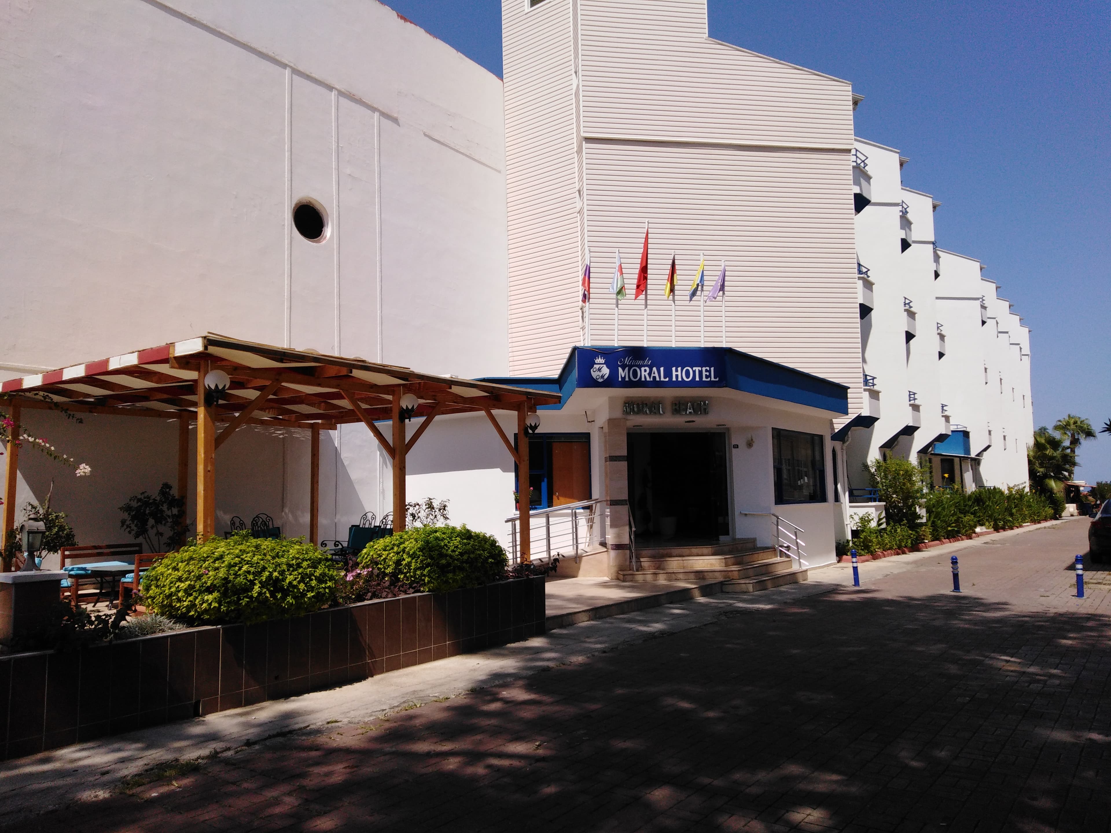Miranda Moral Beach Hotel - photo 9