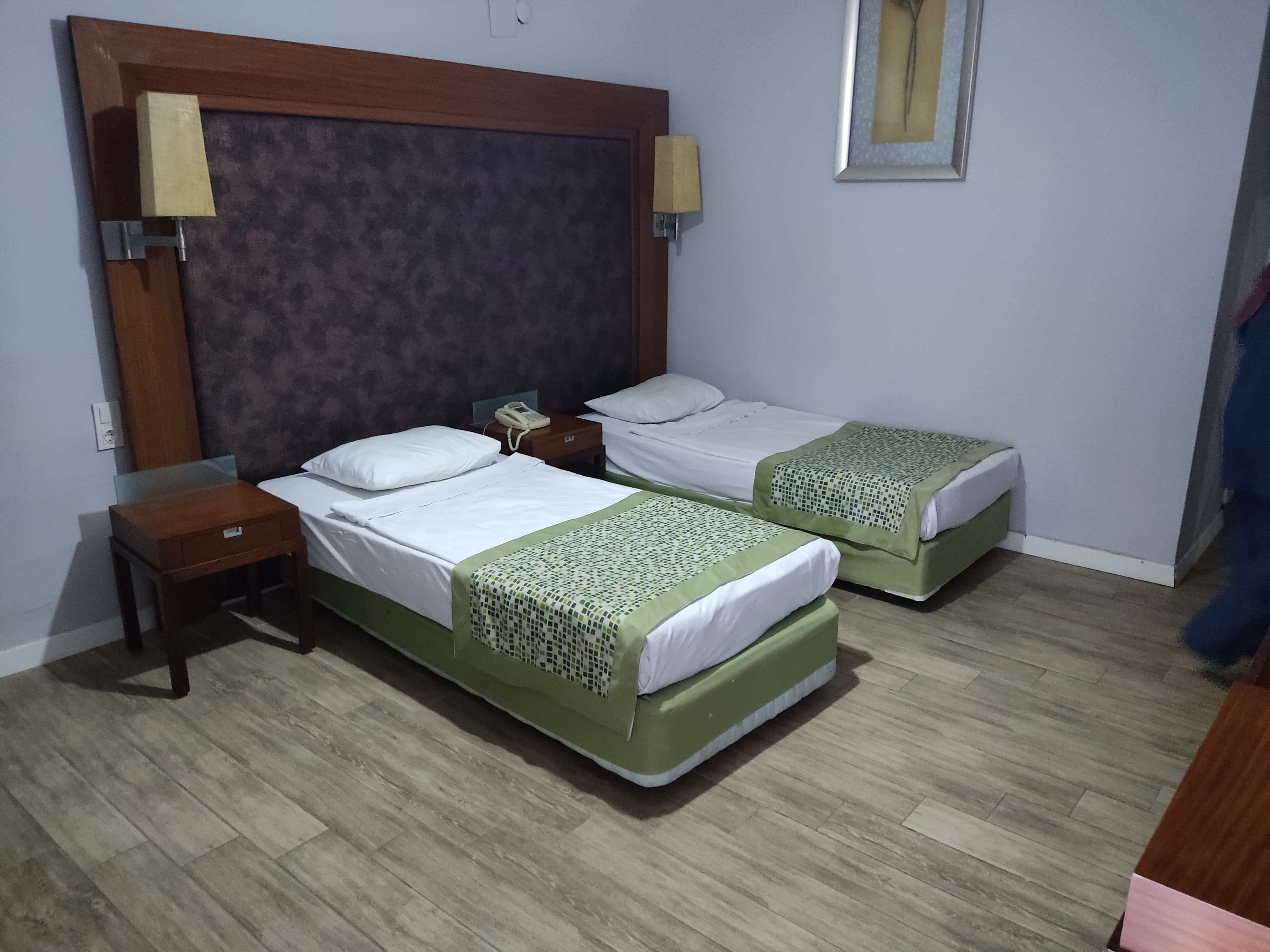 More Beach Hotel - photo 4
