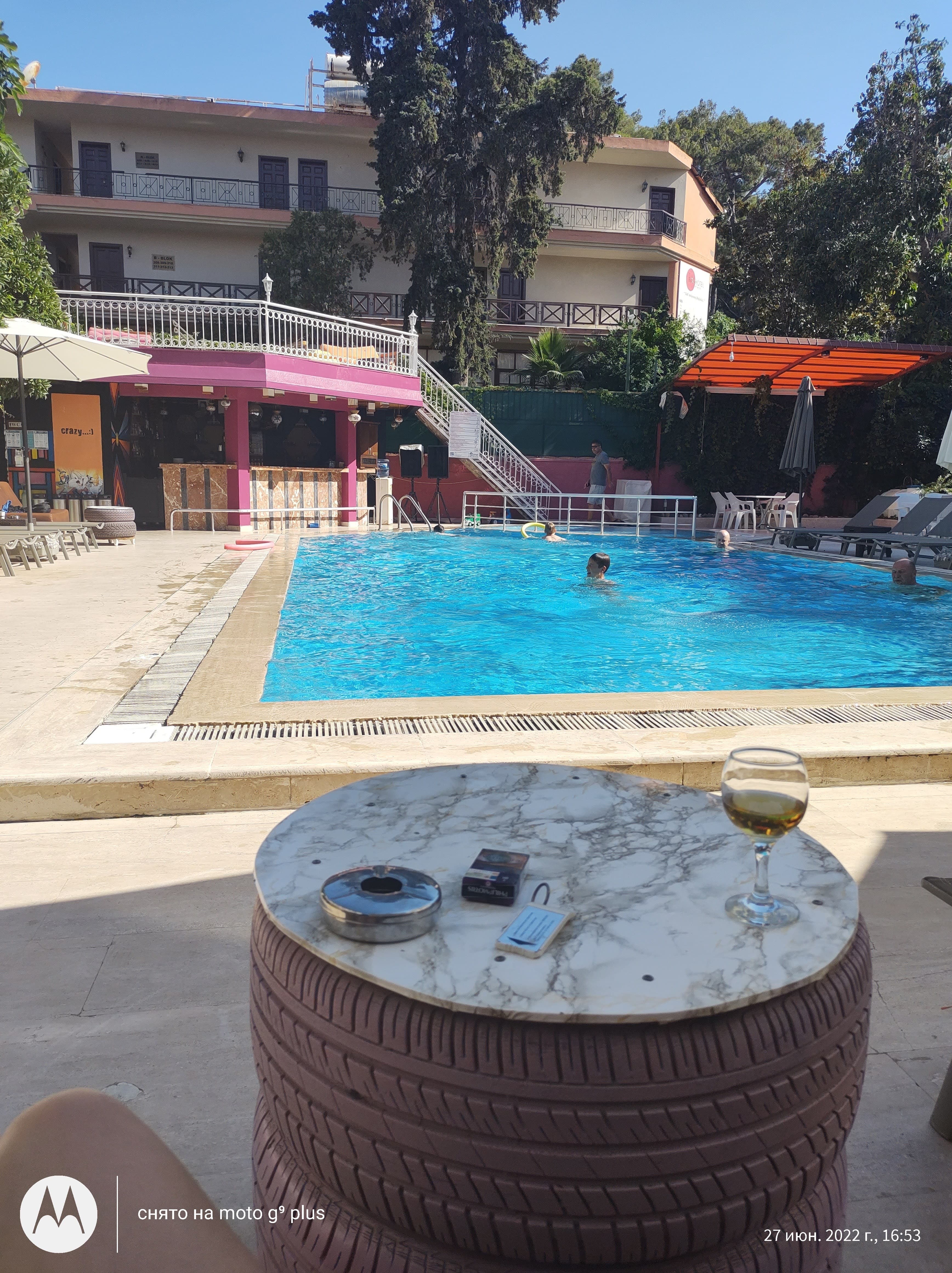 Mr Crane Hotel - photo 3