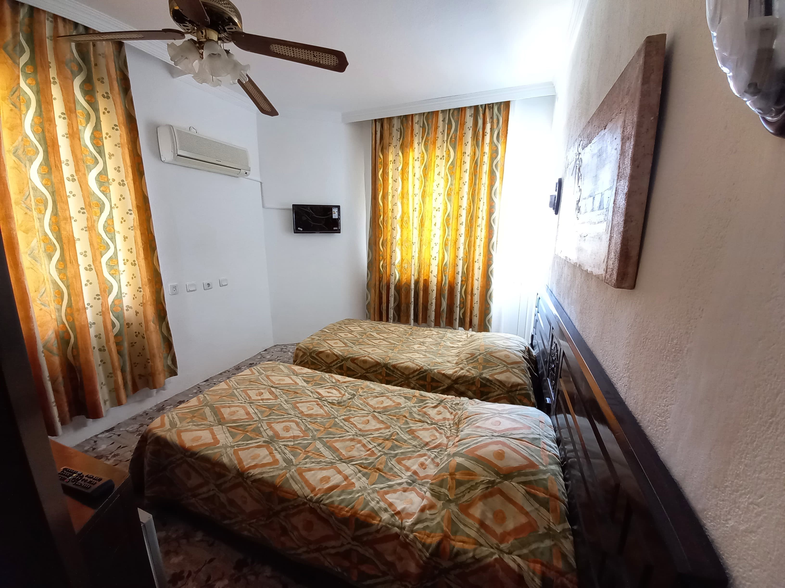 Oranj Ranch Hotel - photo 2