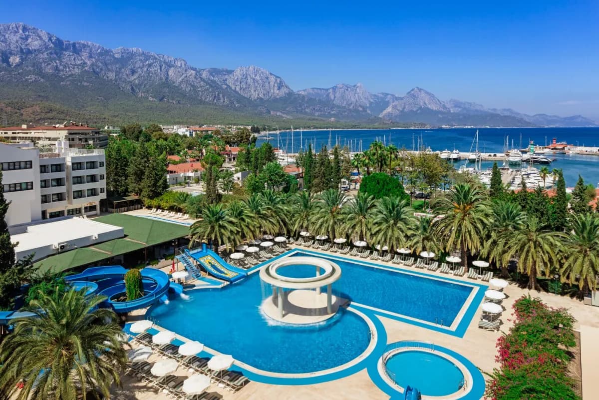 Ozkaymak Marina Hotel - photo 3