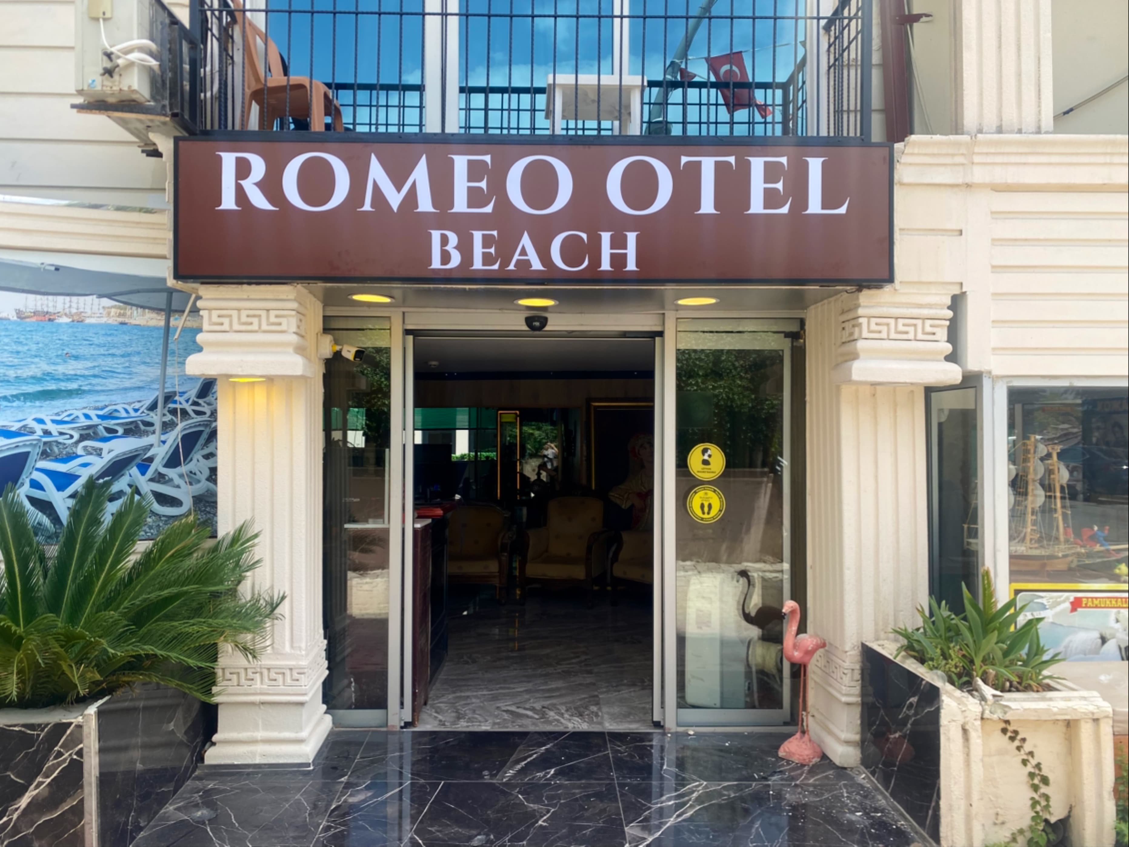 Romeo Beach Otel - photo 9