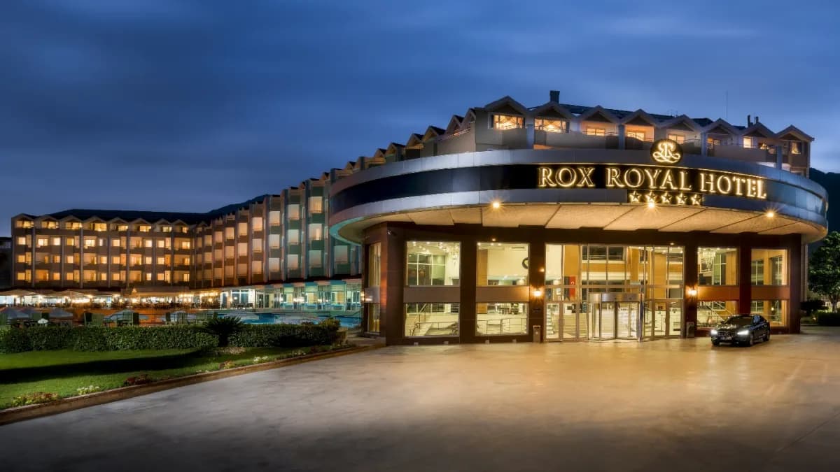 Rox Resort Hotel - photo 5