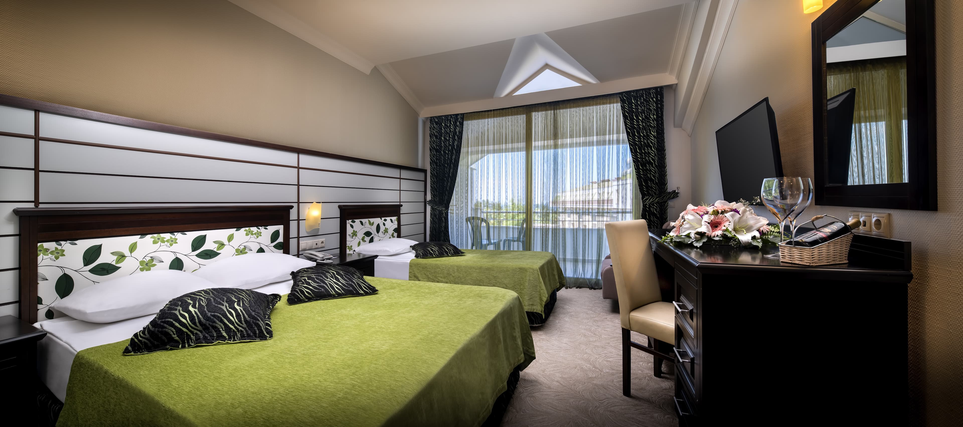 Rox Resort Hotel - photo 7