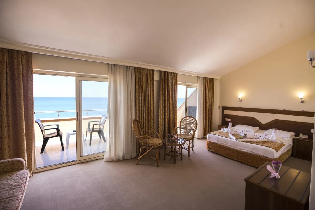 Valeri Beach Hotel - photo 2