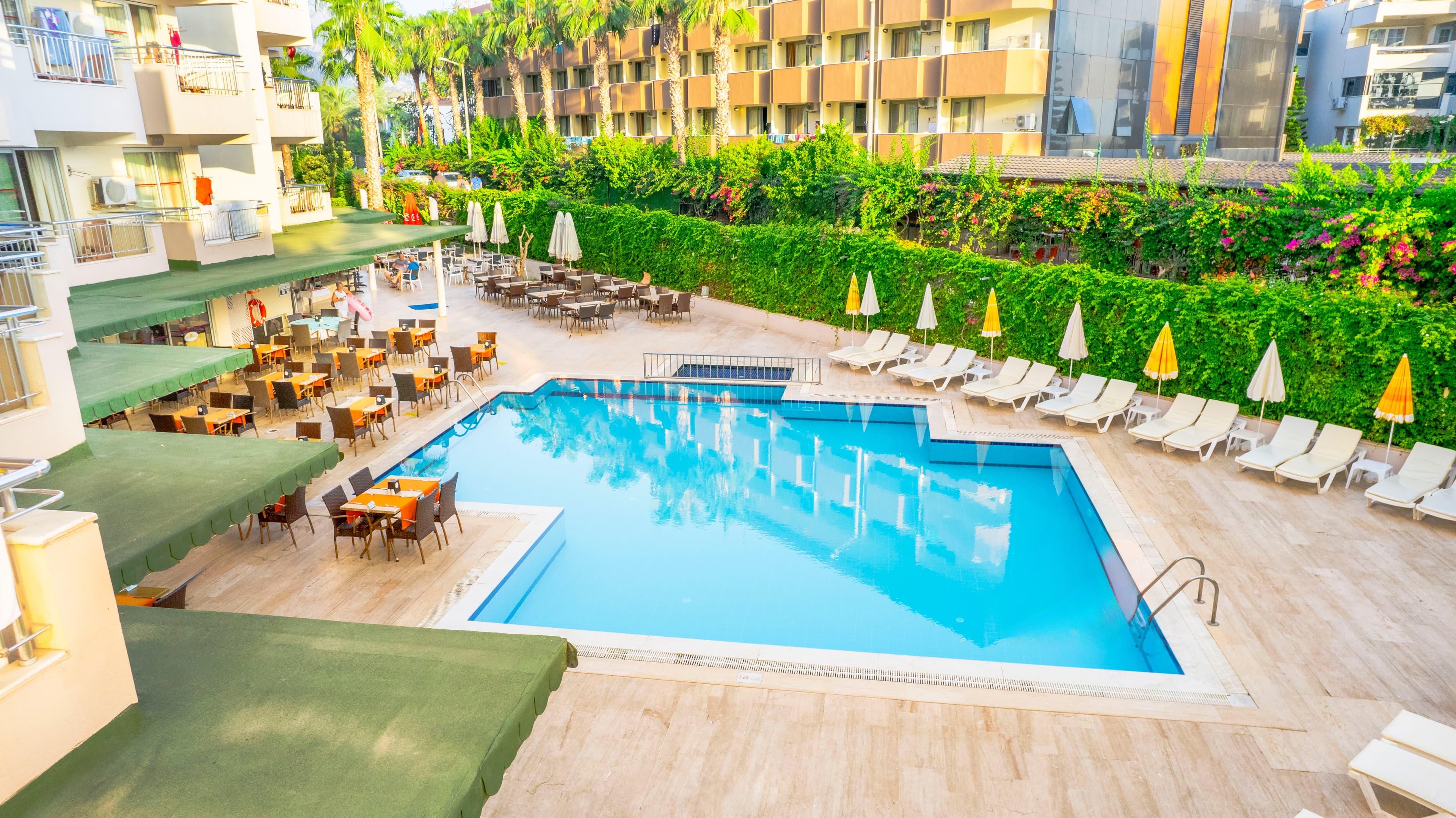 Viking Nona Beach Hotel
