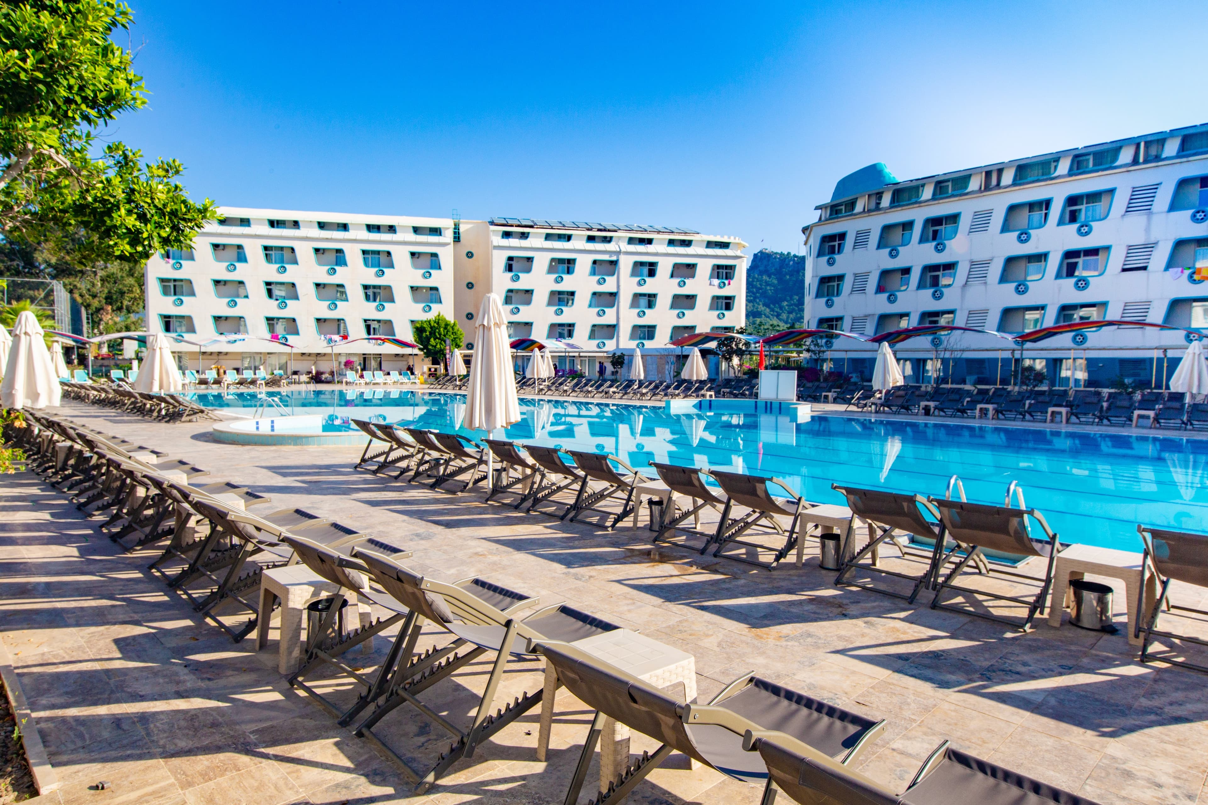 Daima Biz Hotel
