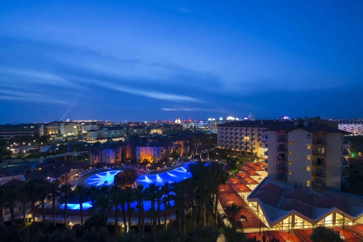 Miramare Queen Hotel - photo 10
