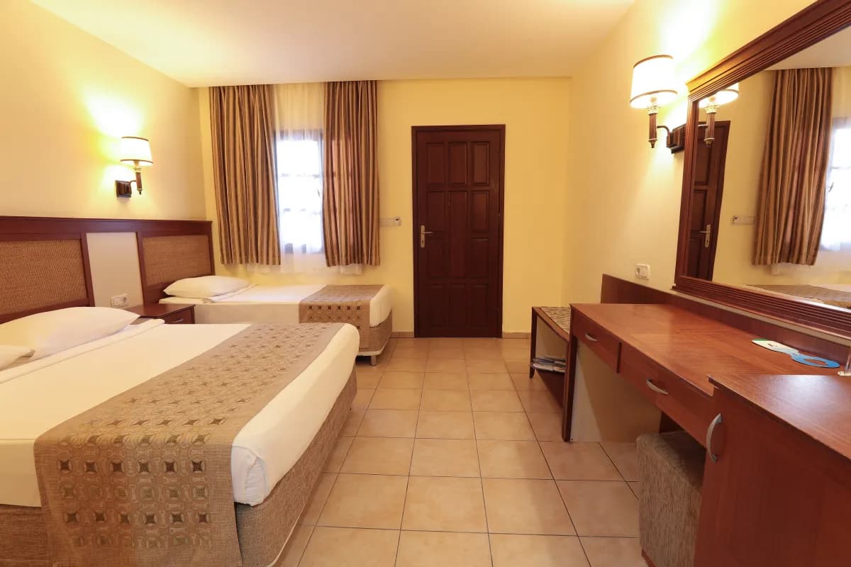 Ozlem Garden Hotel - photo 10